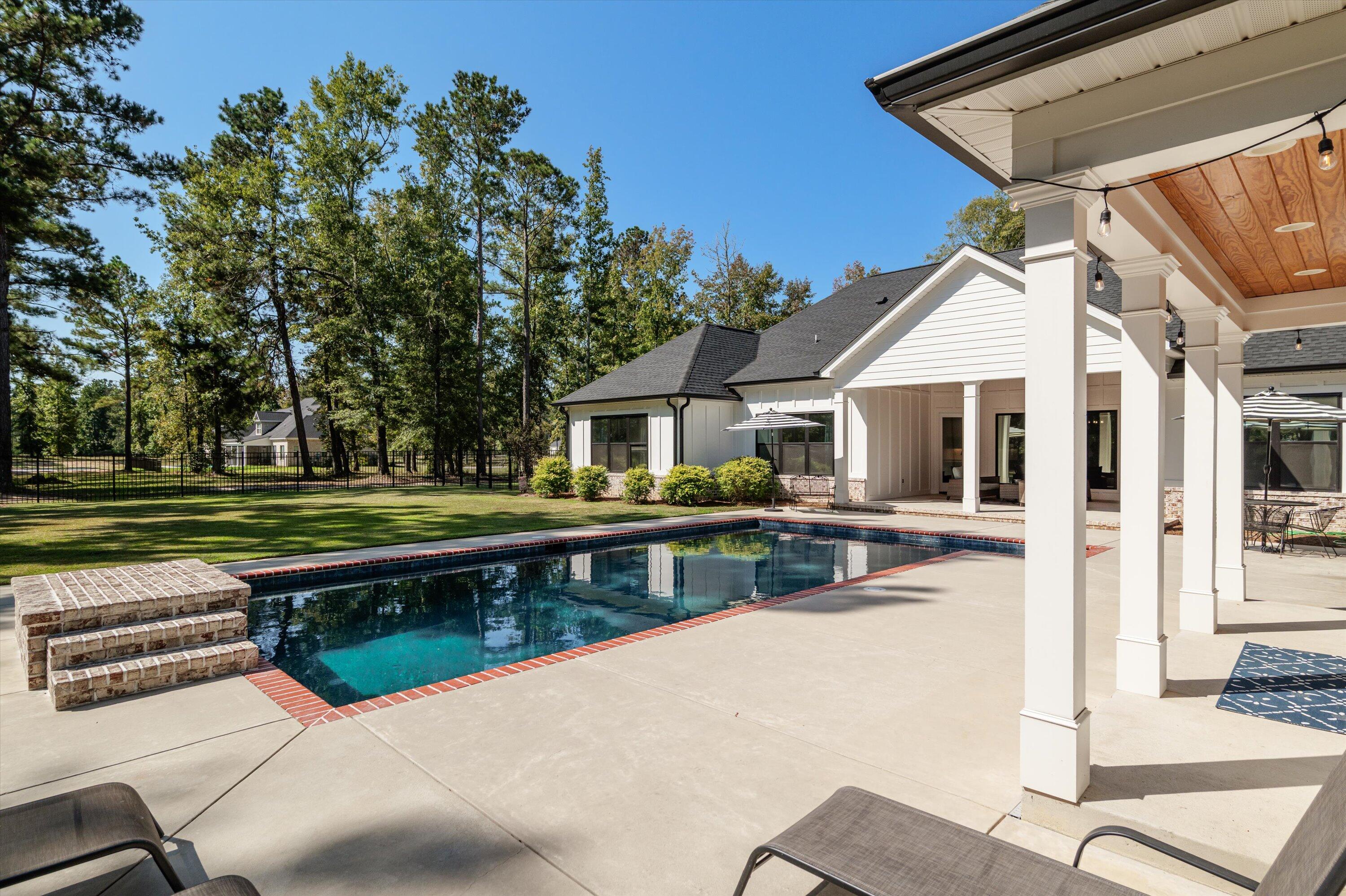 390 Shagbark Way Way