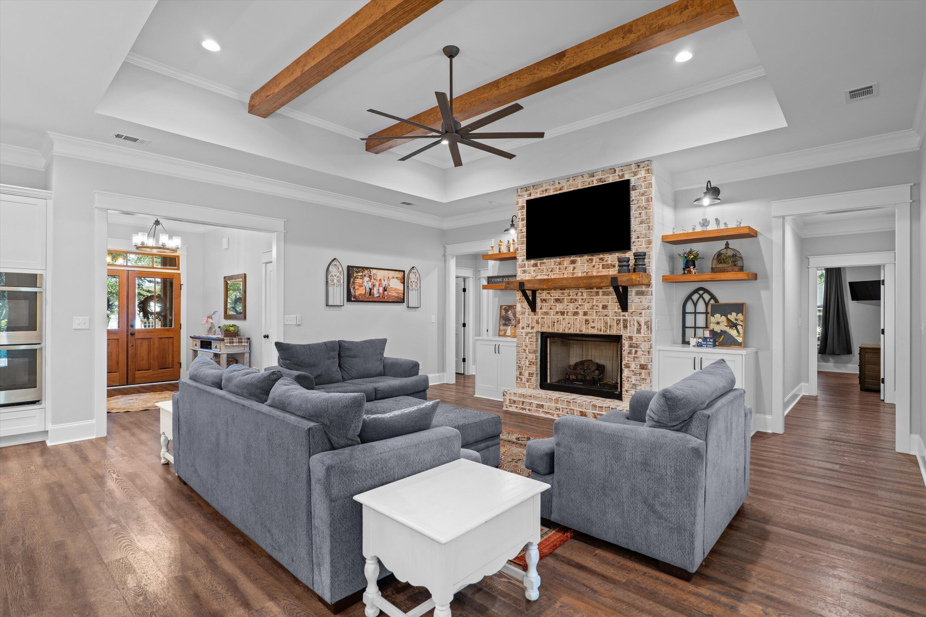 390 Shagbark Way Way