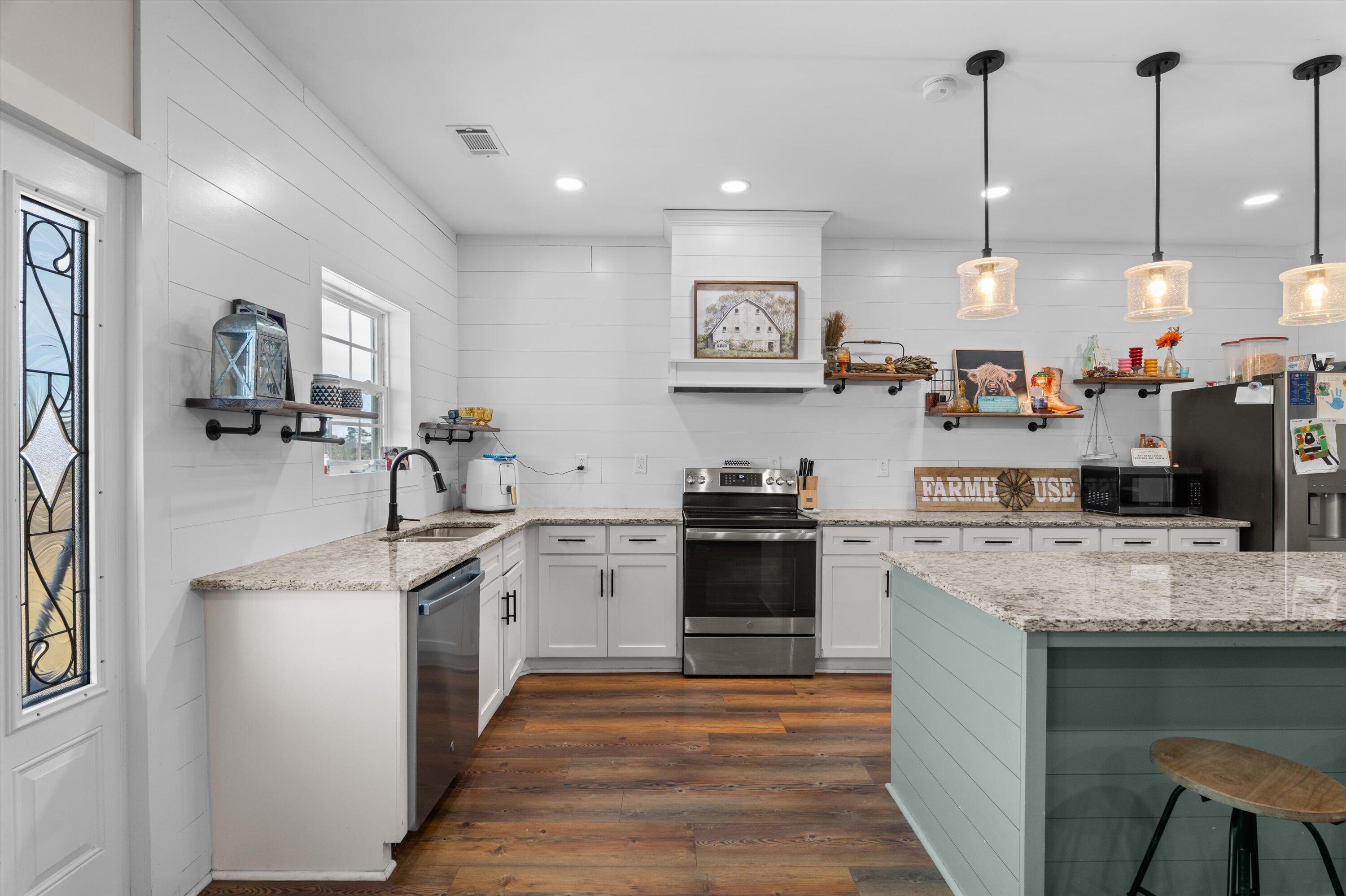 2579 Jessie James Pond Road