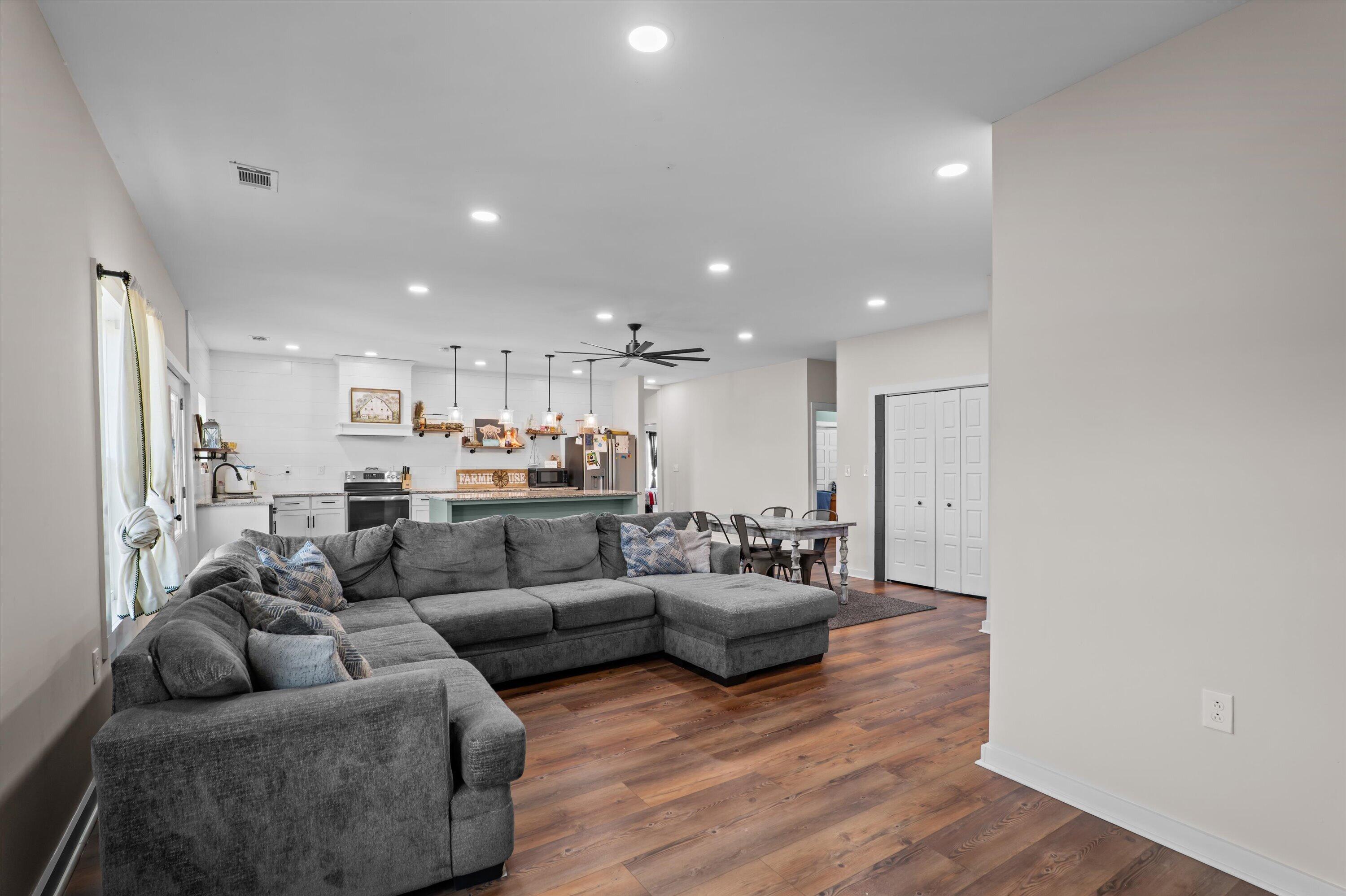 2579 Jessie James Pond Road