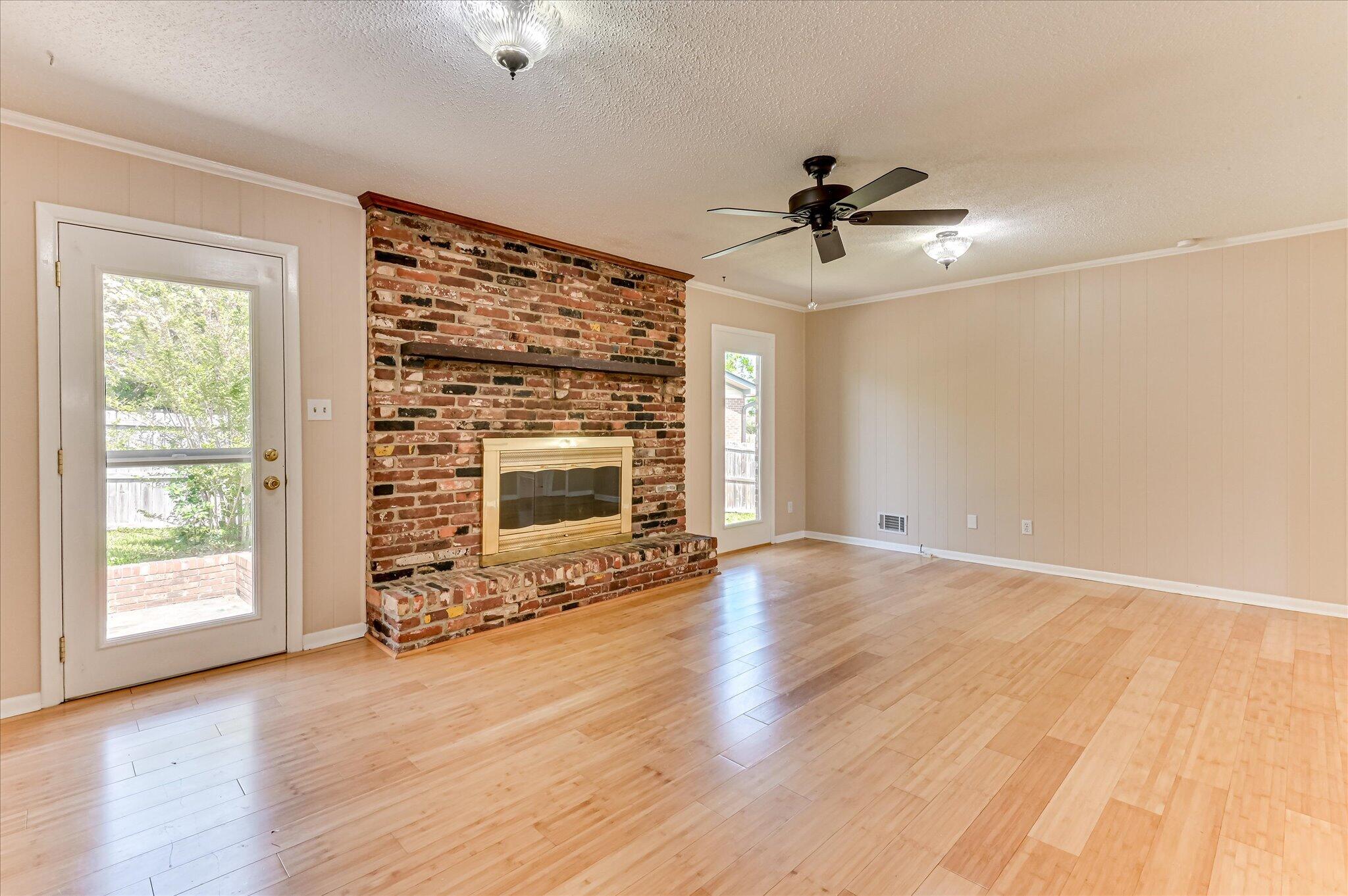 160 Creek View Circle