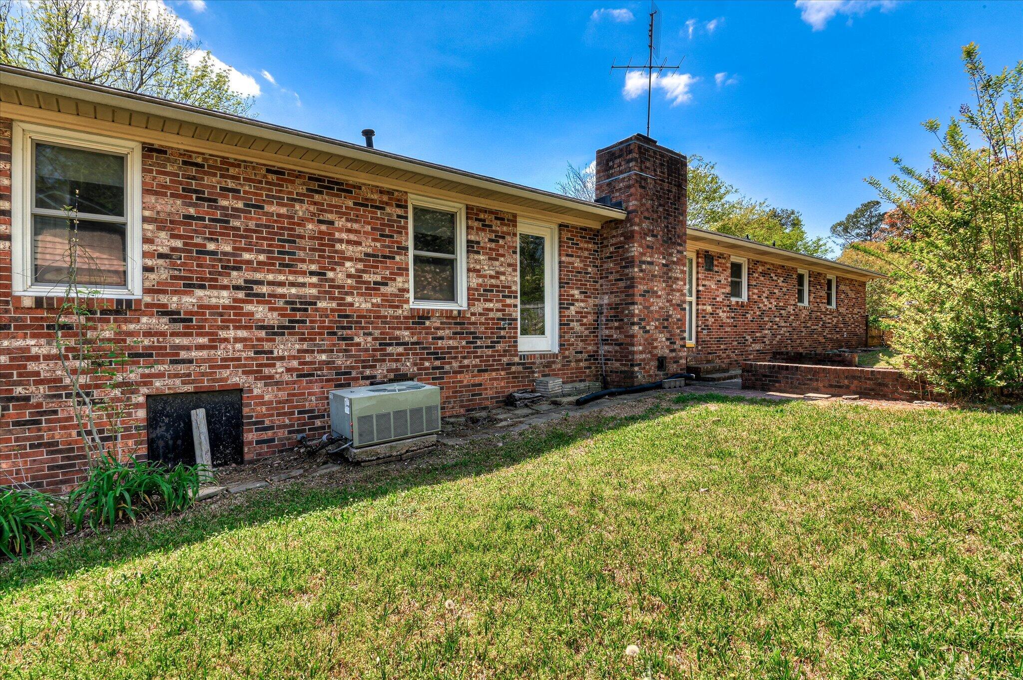 160 Creek View Circle