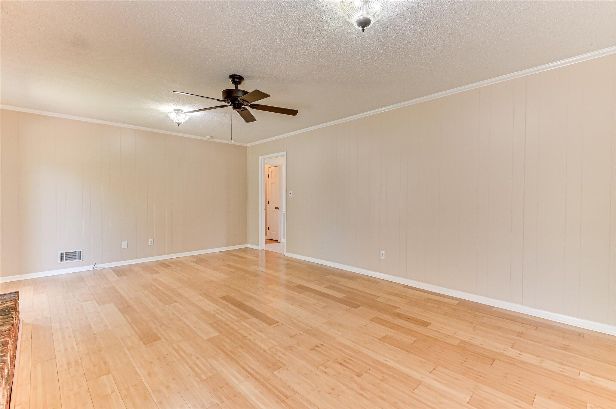 160 Creek View Circle