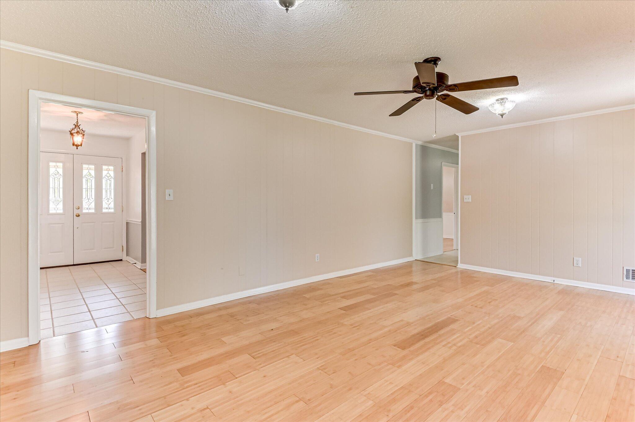 160 Creek View Circle