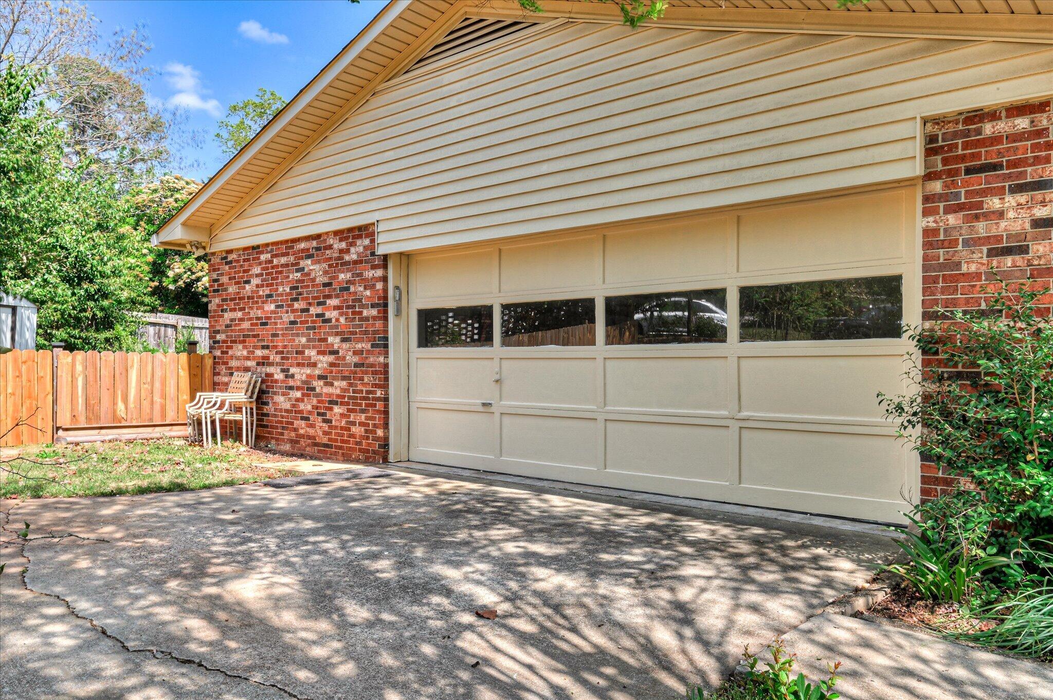 160 Creek View Circle