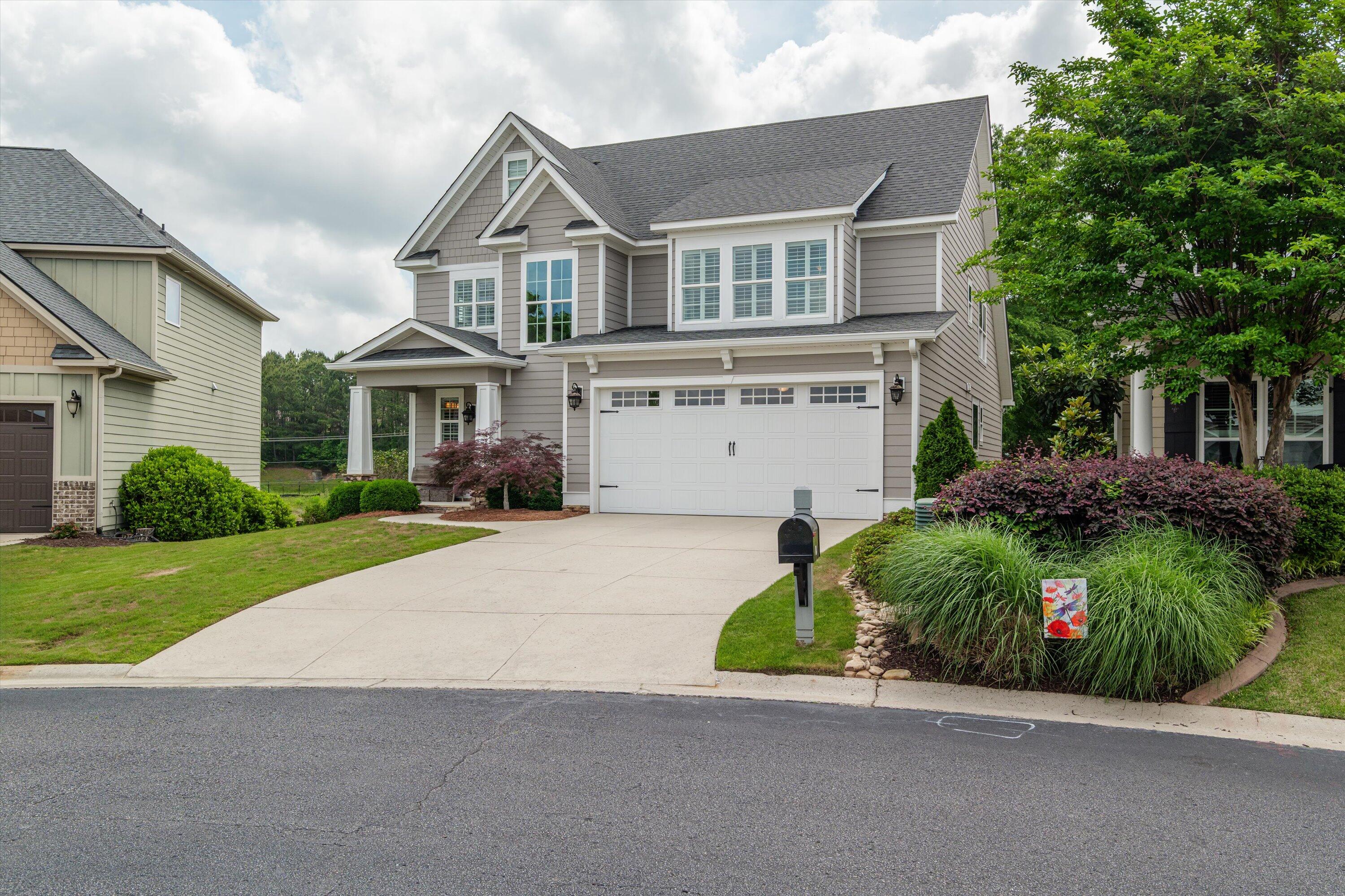 884 Willow Lake