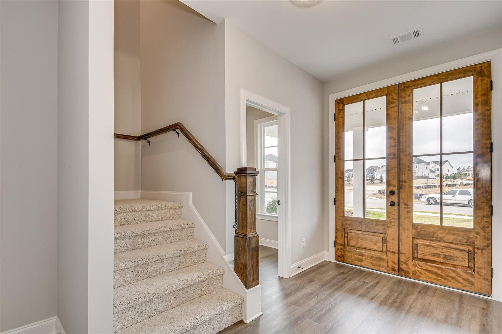 908 Walker Pt Drive