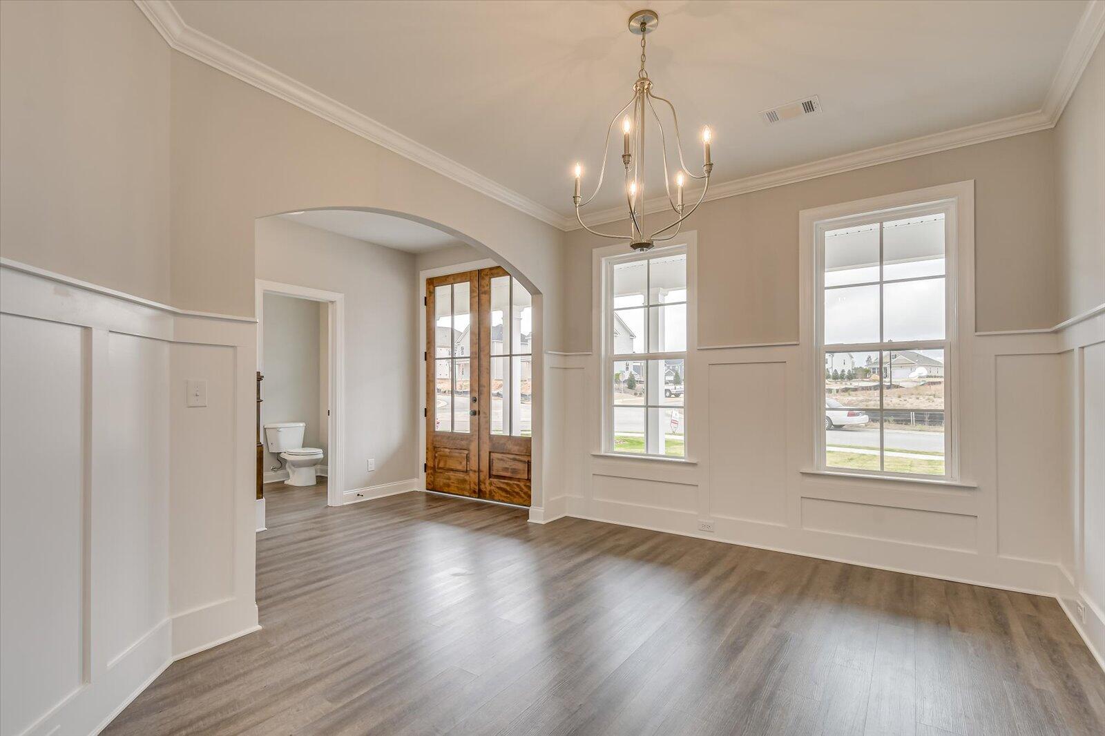 908 Walker Pt Drive