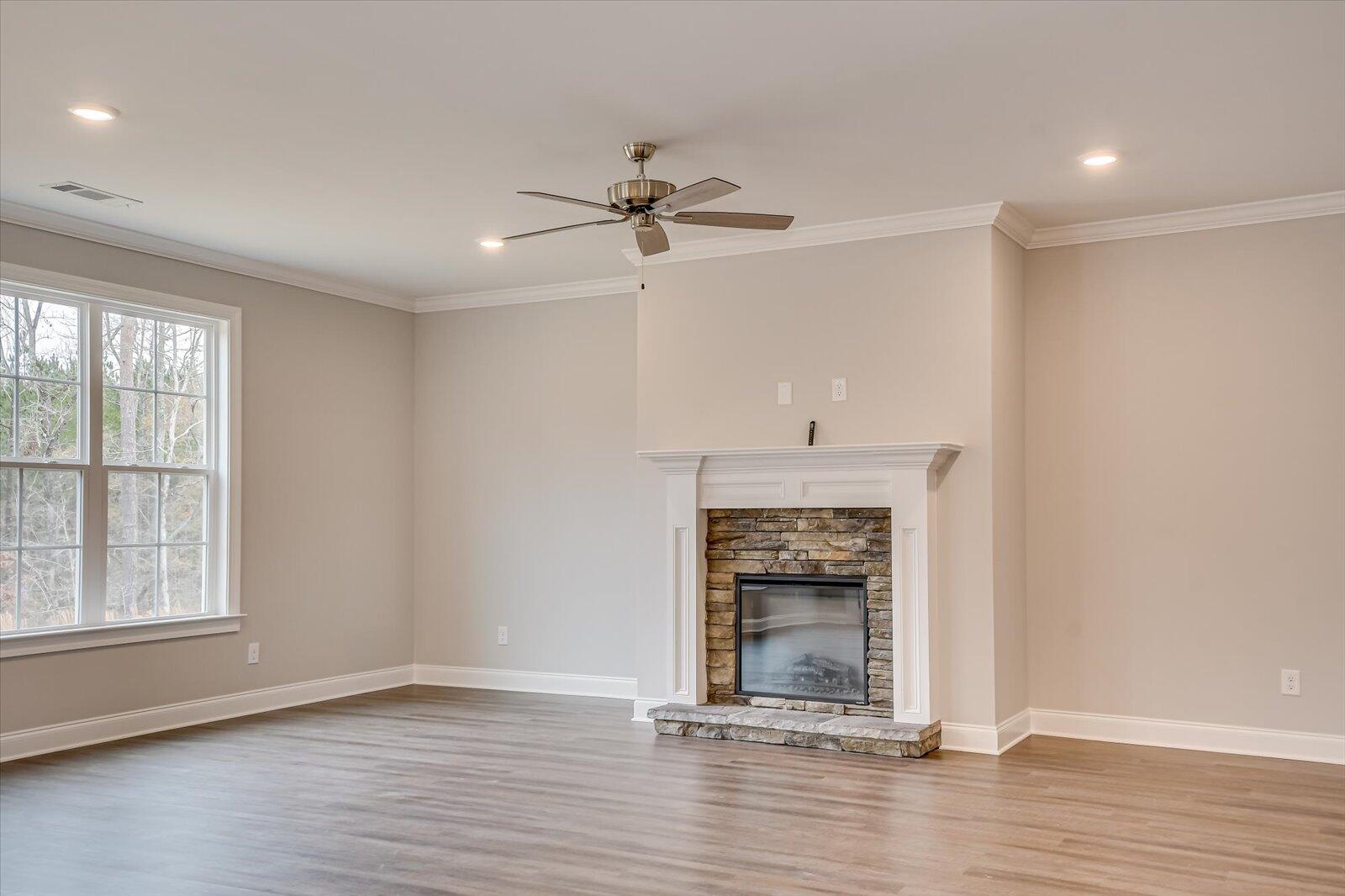 908 Walker Pt Drive