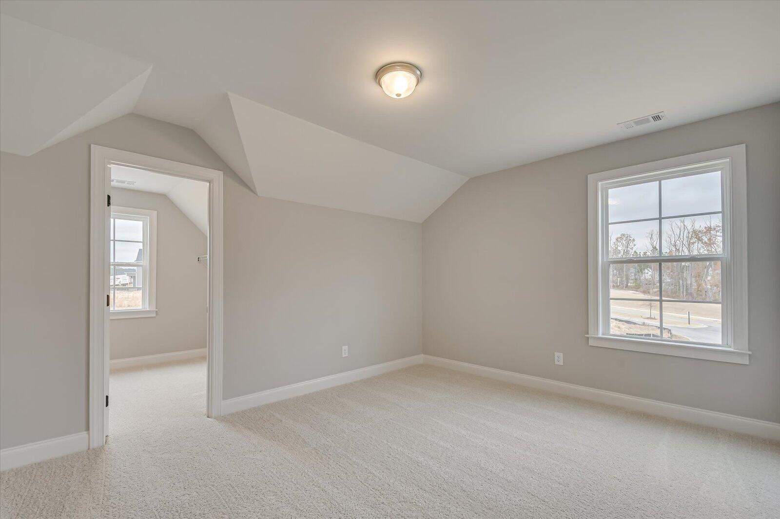 908 Walker Pt Drive
