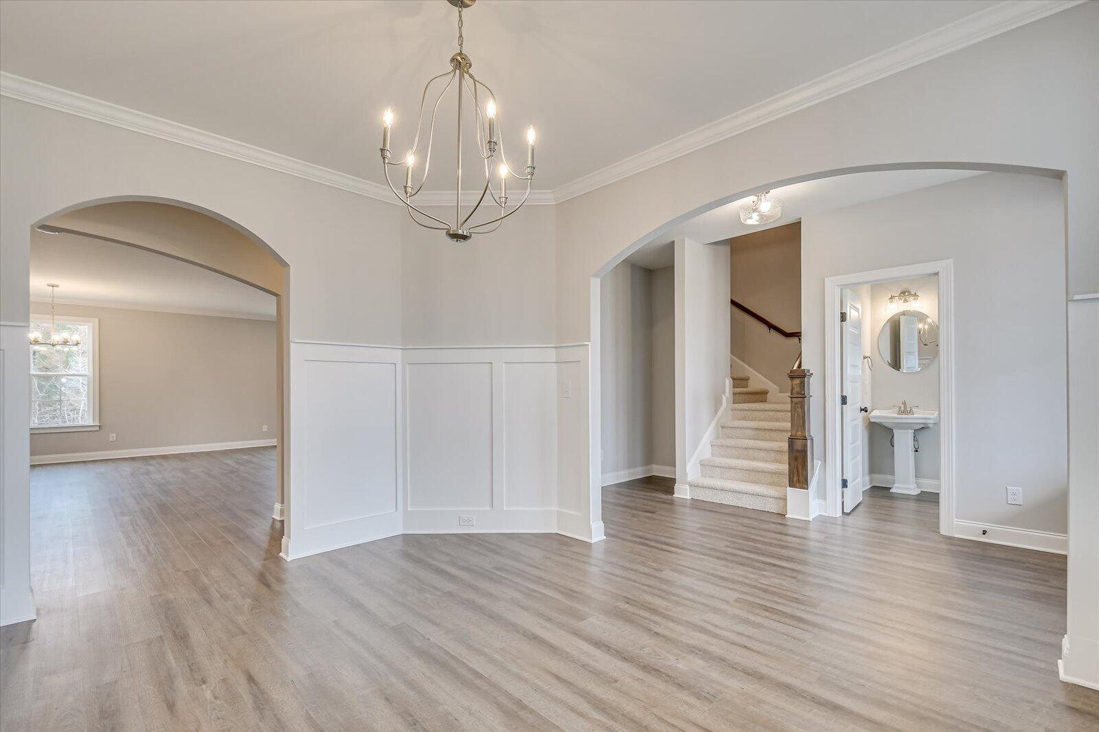 908 Walker Pt Drive
