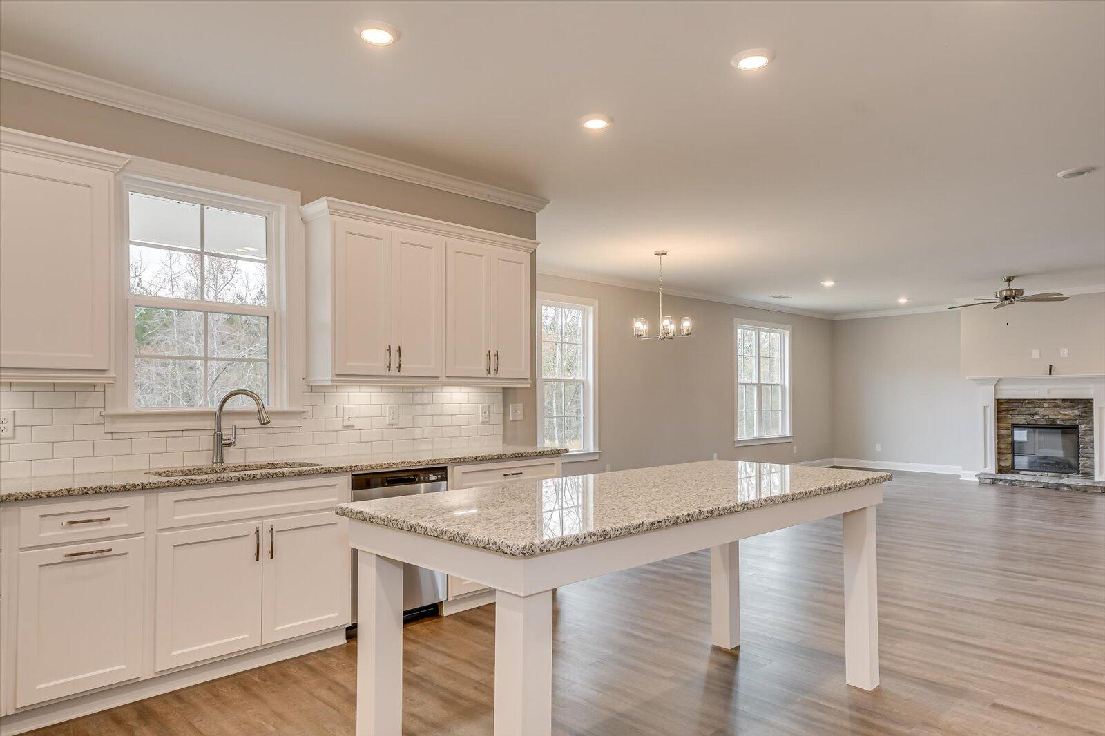 908 Walker Pt Drive