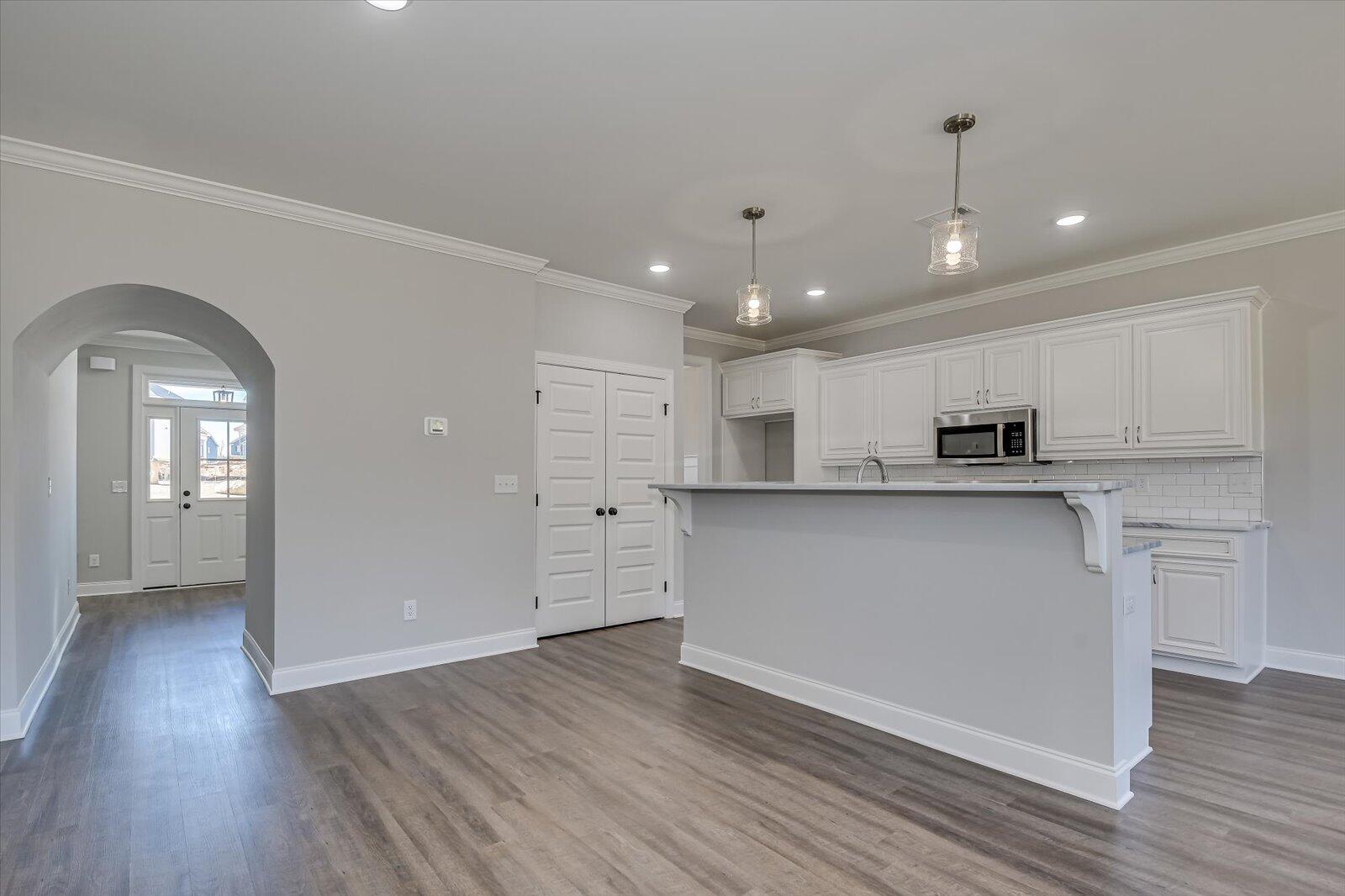 912 Walker Pt Drive
