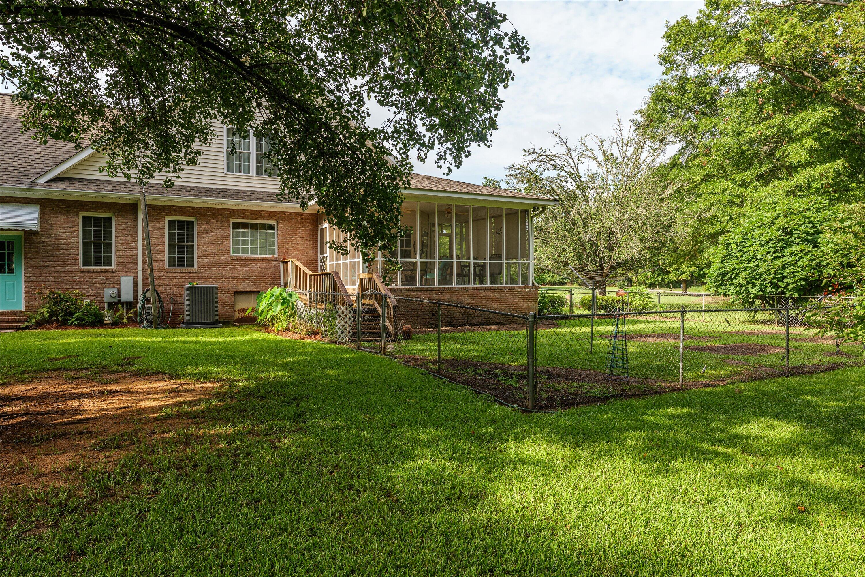 2240 Red Haven Drive