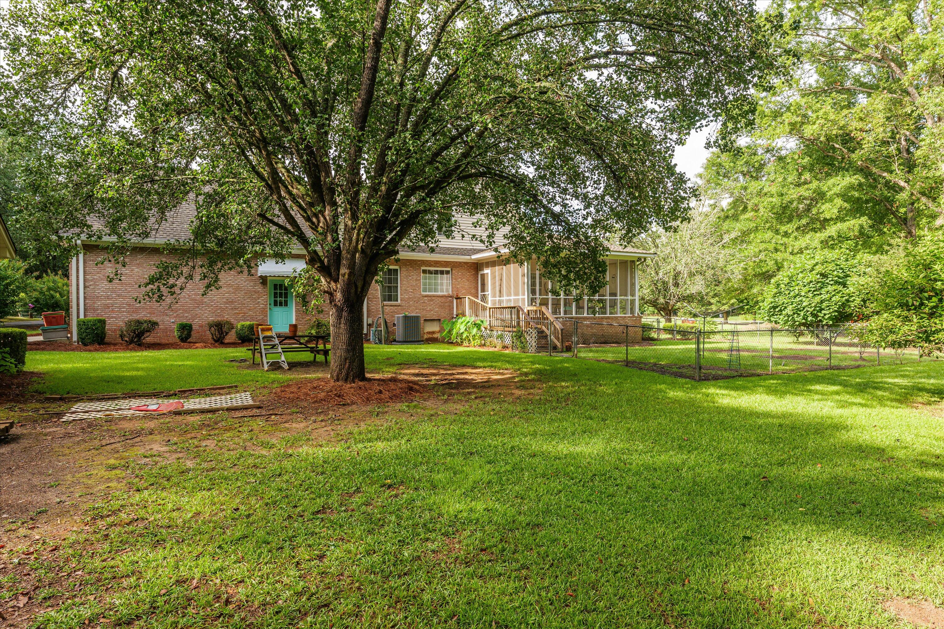 2240 Red Haven Drive