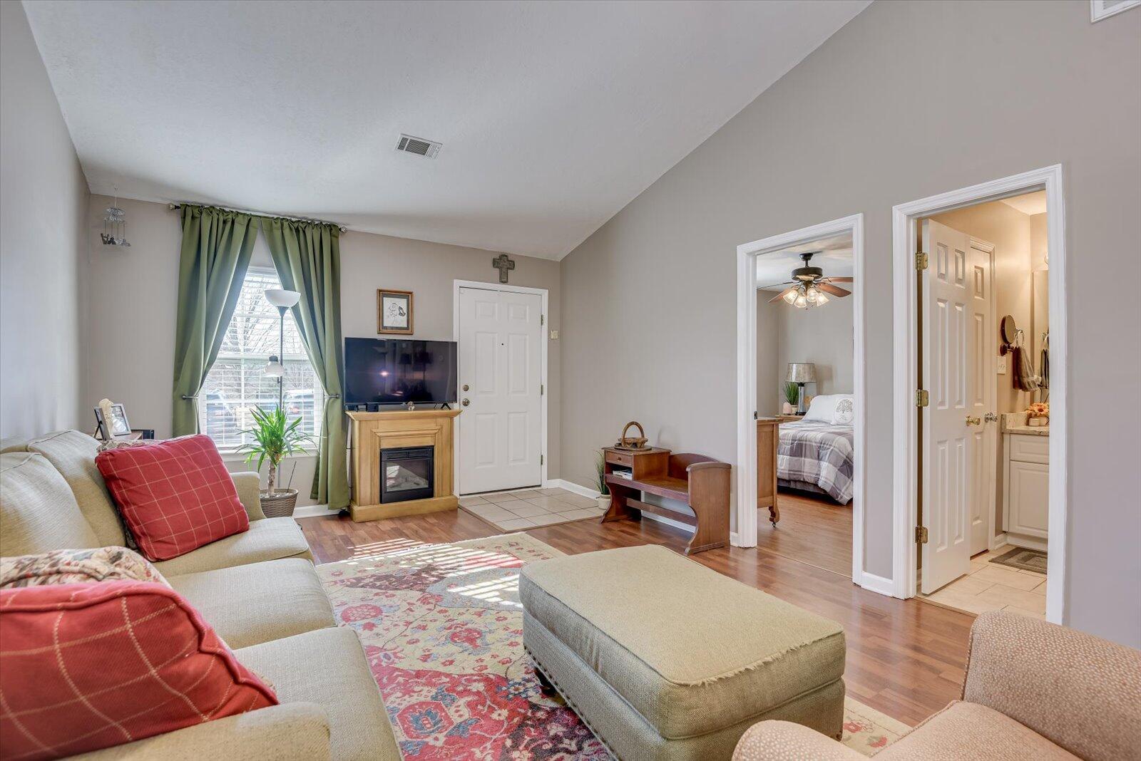 330 Greendale Place