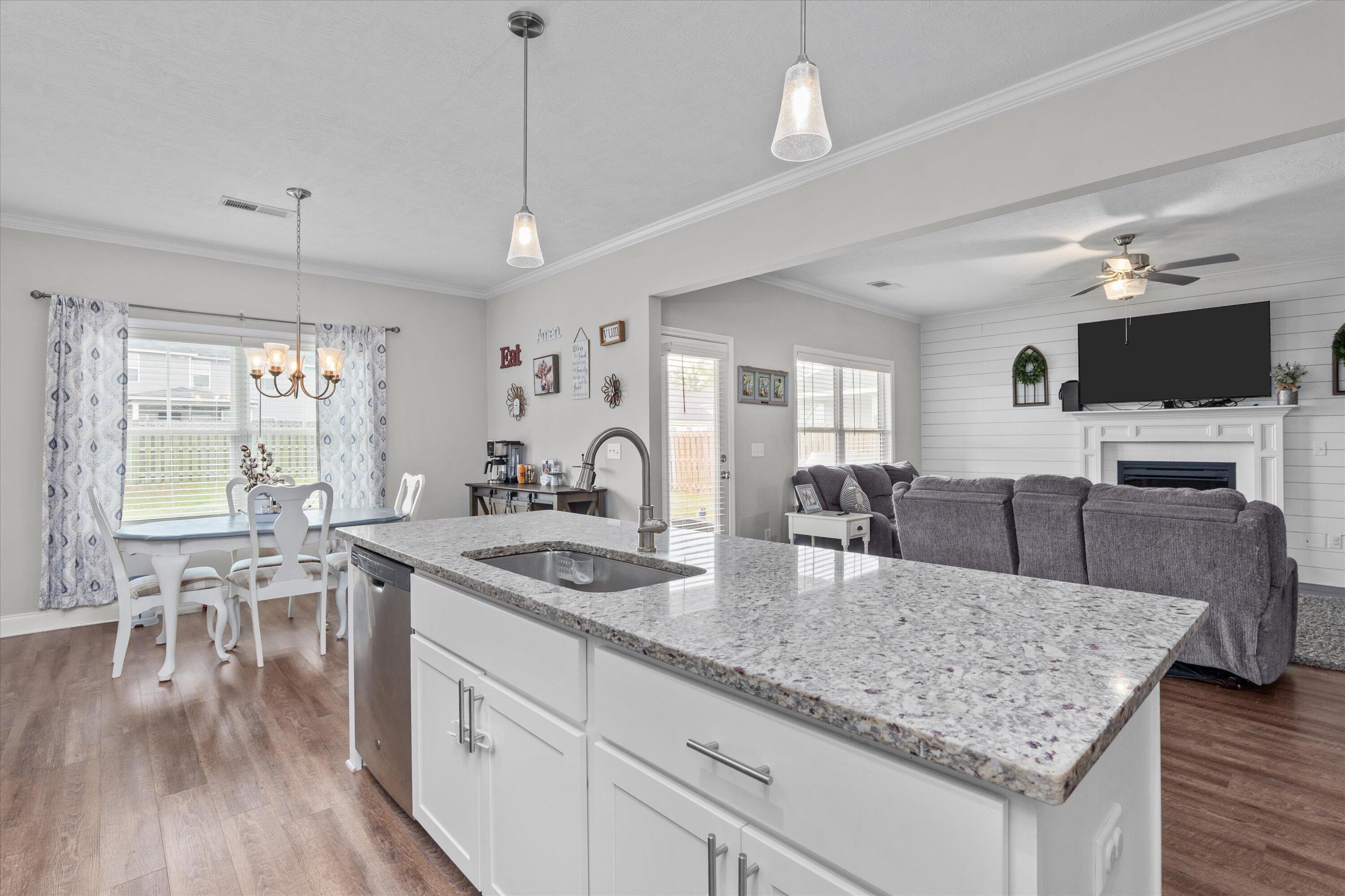 604 Garland Trail