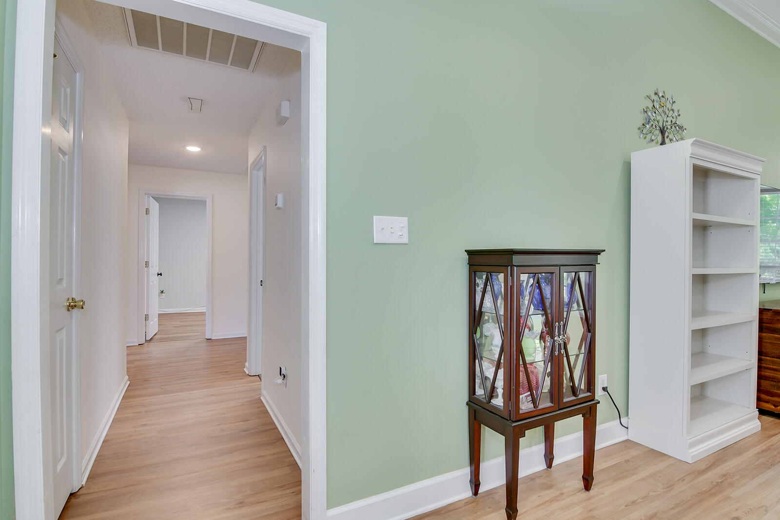 4374 Marshall Way