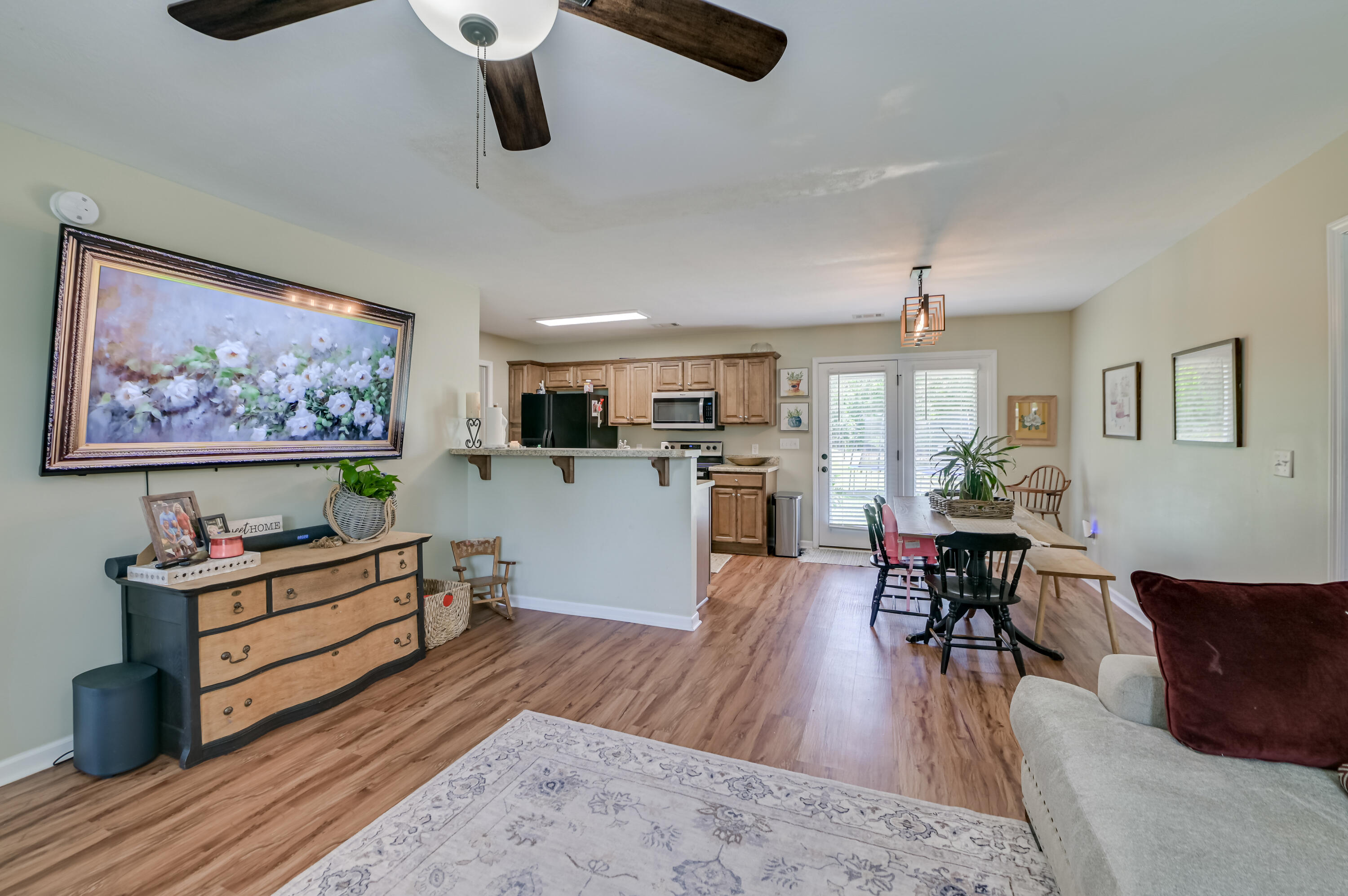 2242 White Oak Rd Road