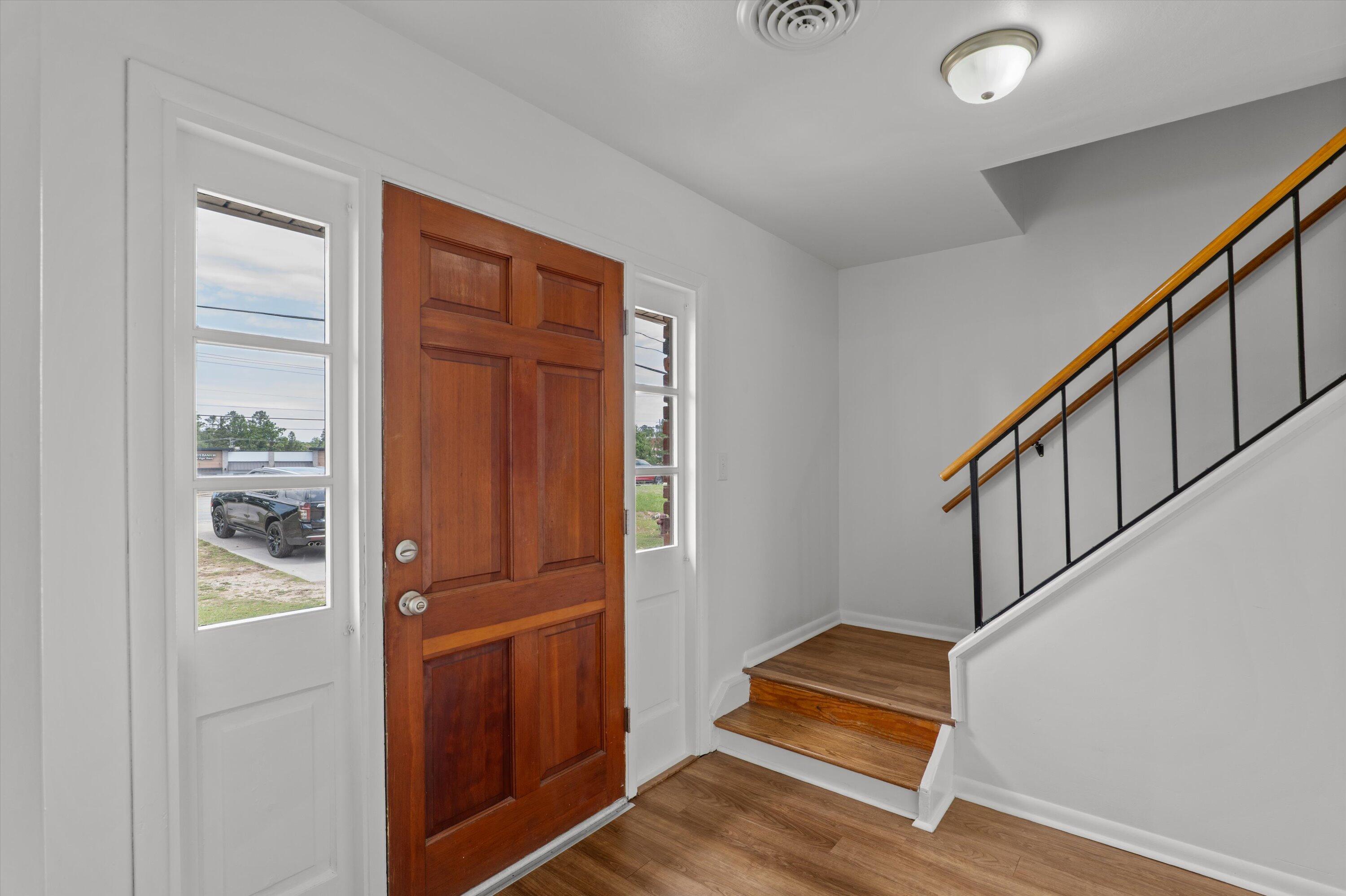 4004 Columbia Road