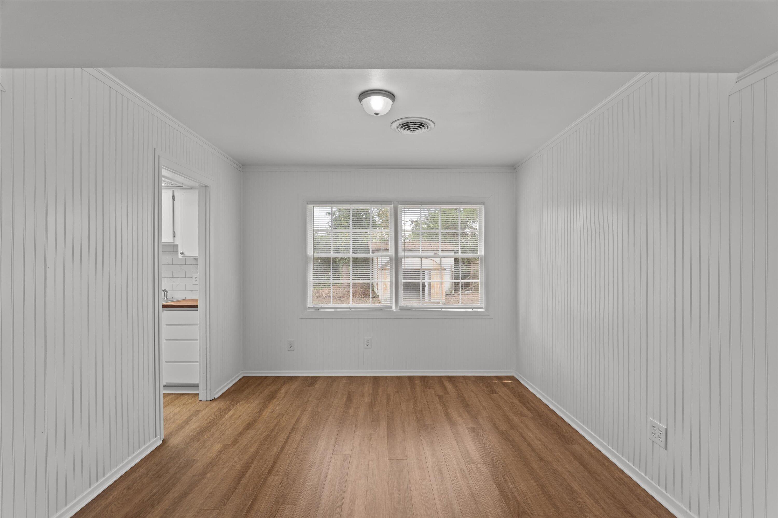 4004 Columbia Road