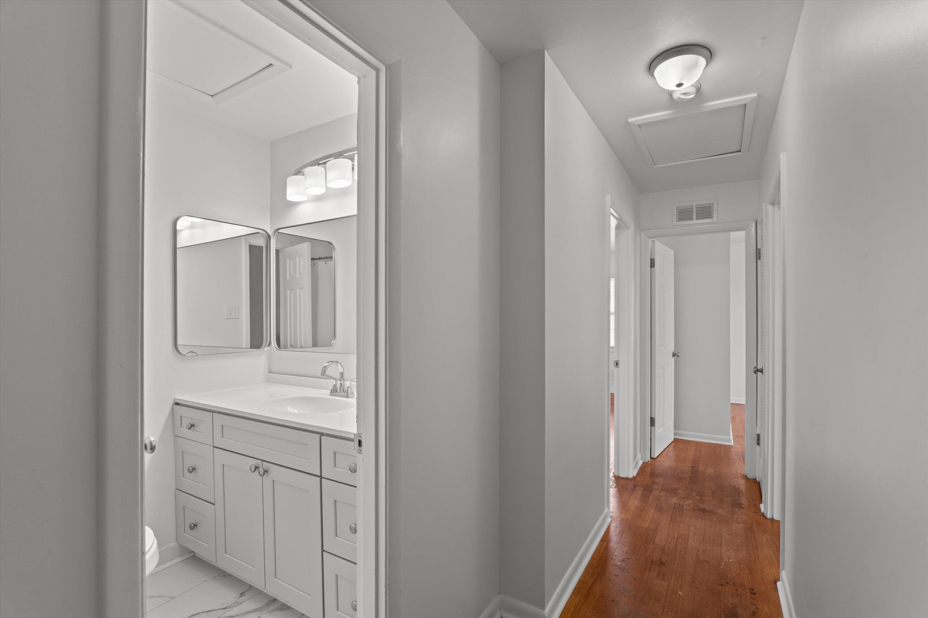 4004 Columbia Road