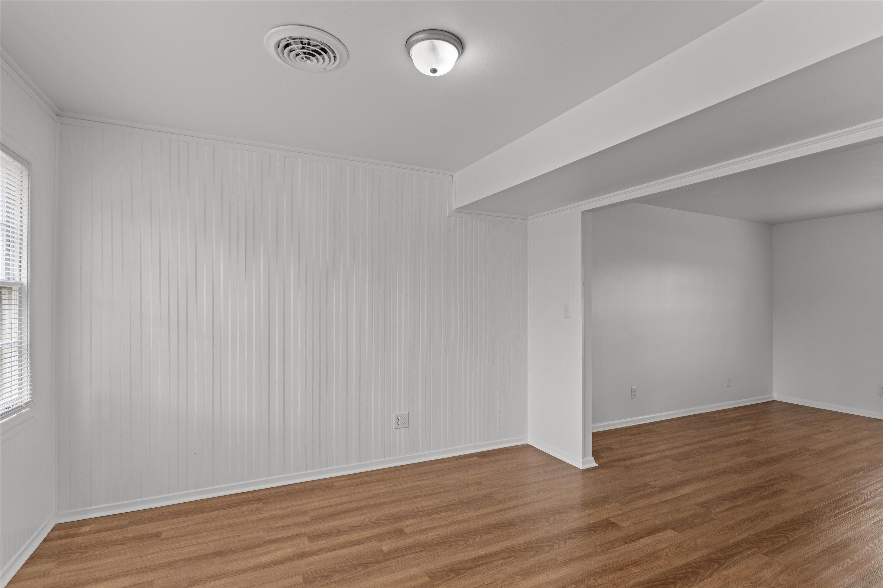 4004 Columbia Road