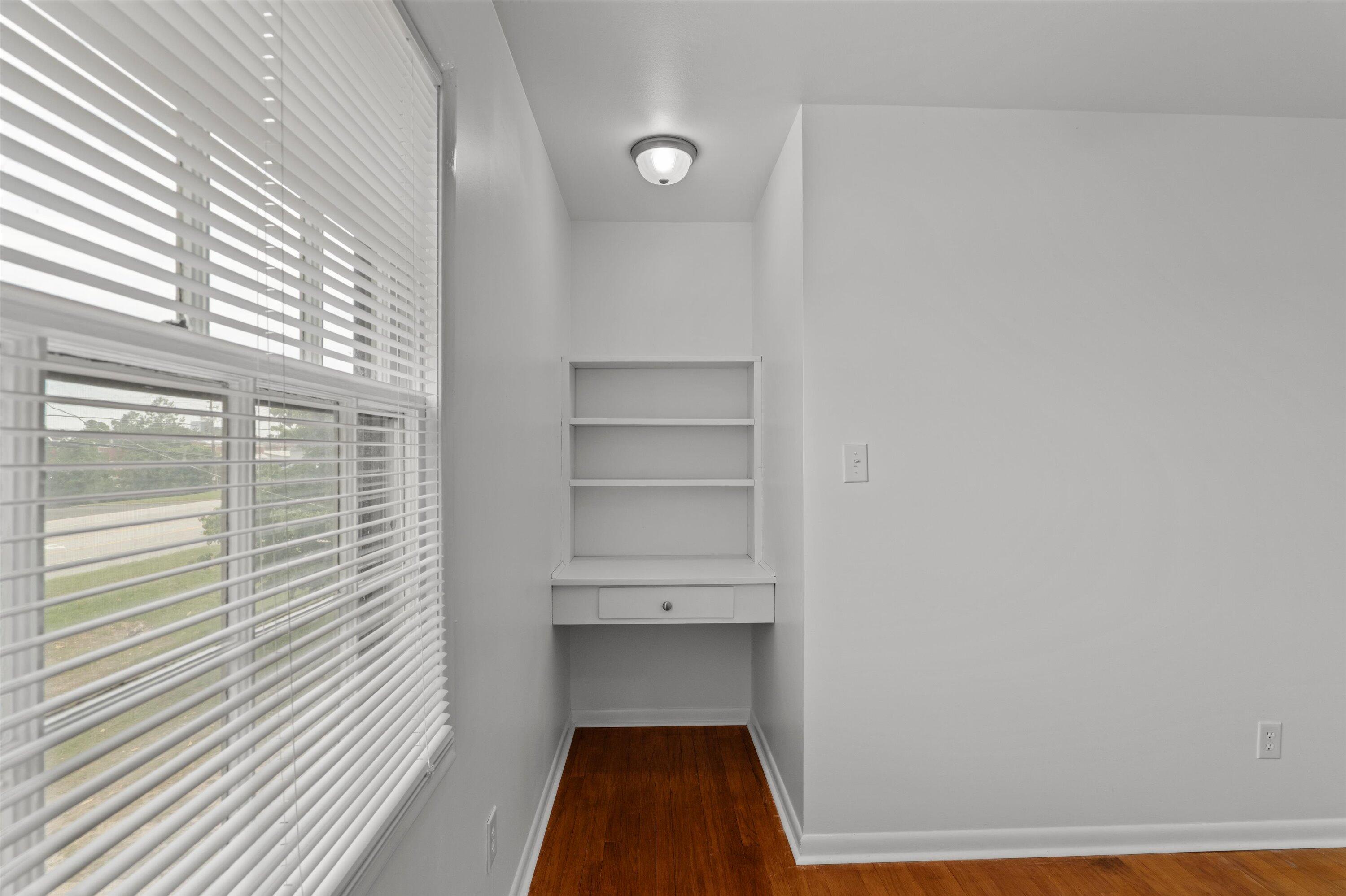 4004 Columbia Road