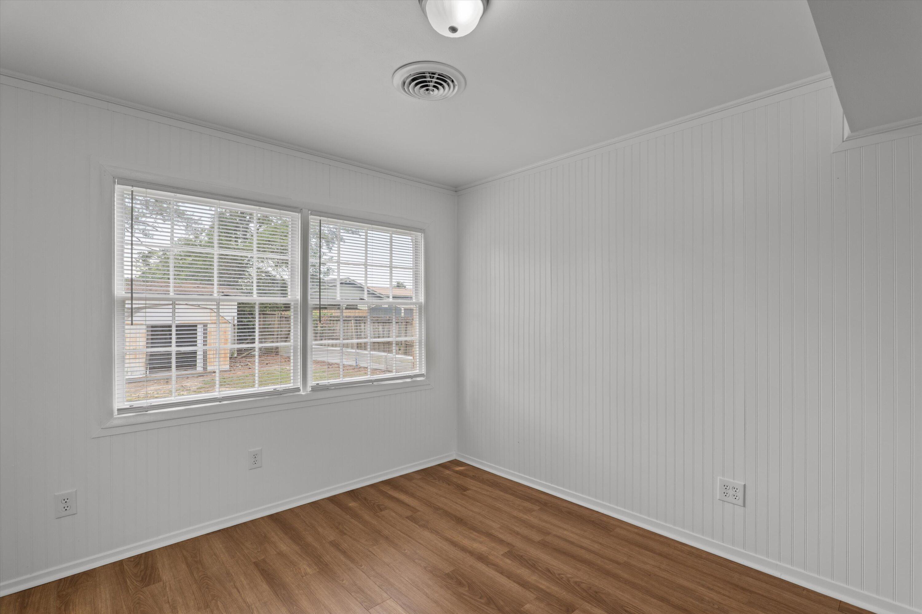 4004 Columbia Road