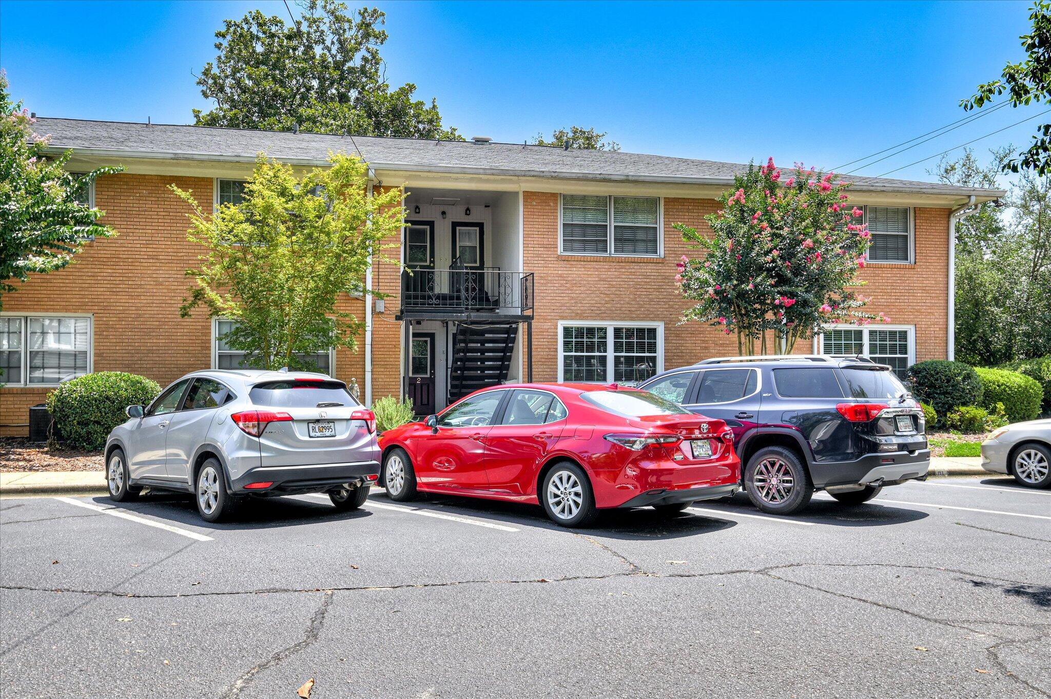 827 Milledge Road E4