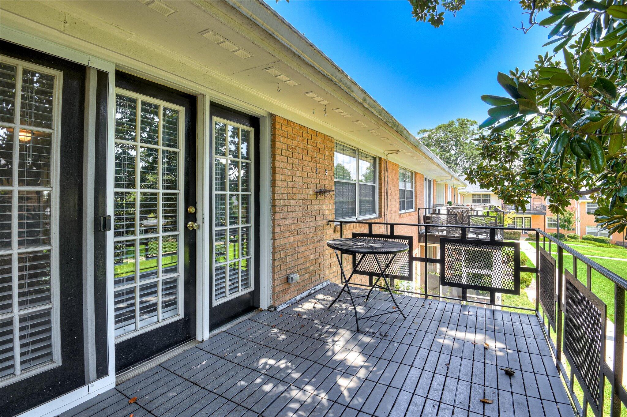 827 Milledge Road E4