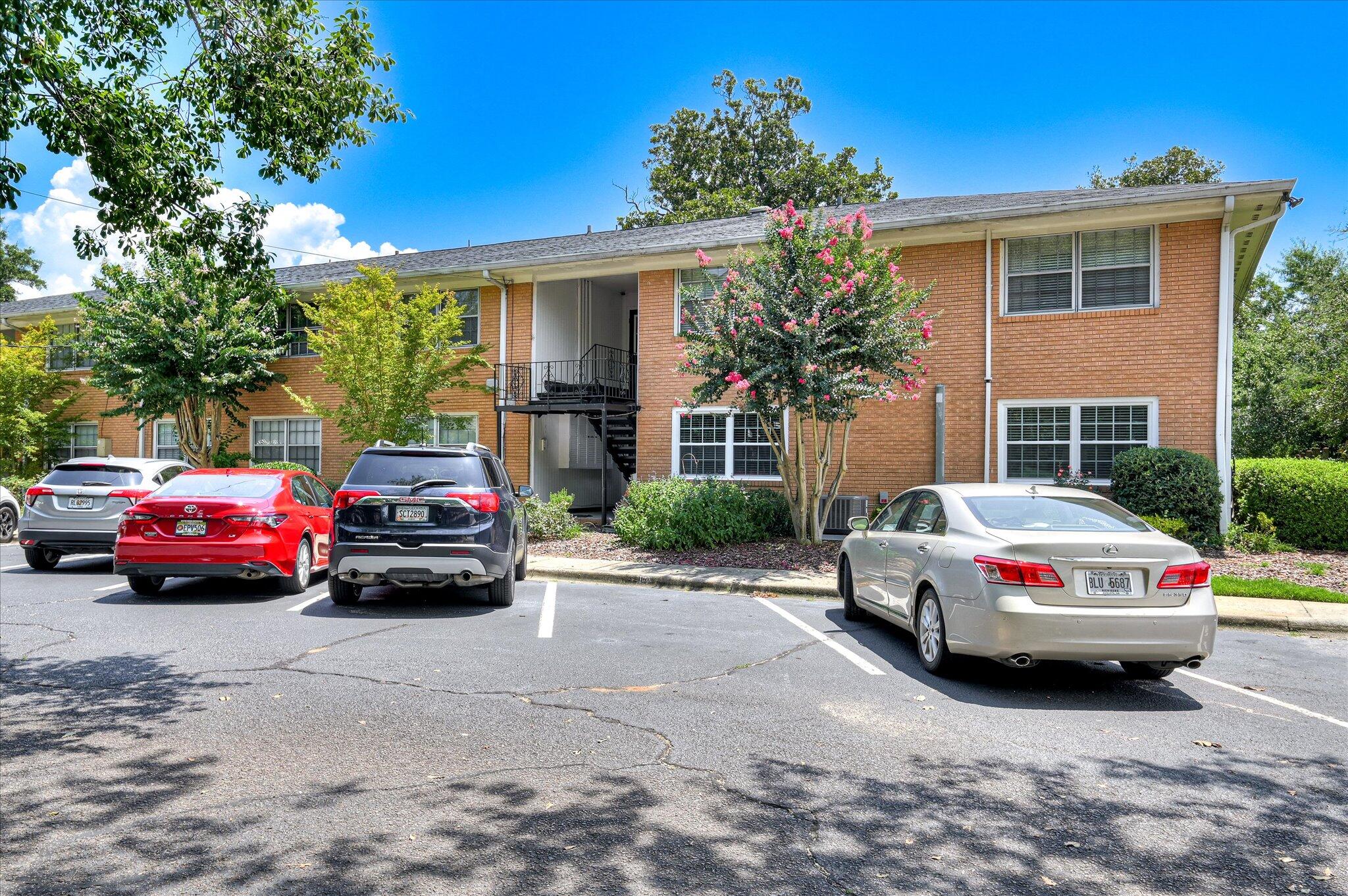 827 Milledge Road E4