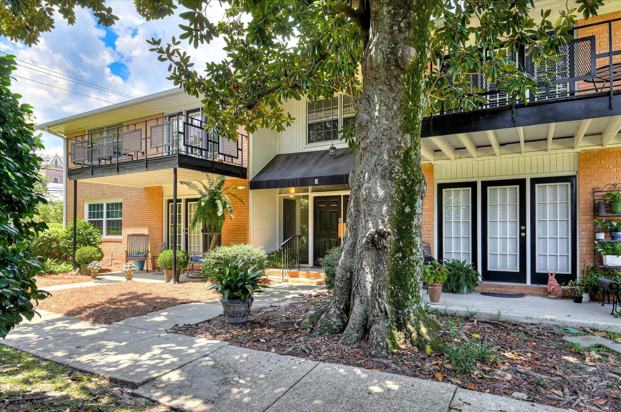 827 Milledge Road E4
