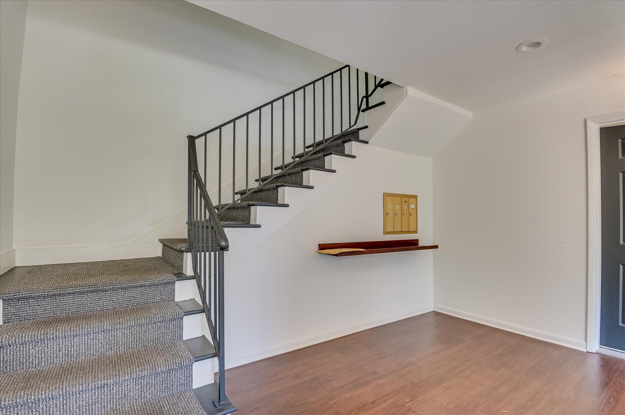 827 Milledge Road E4