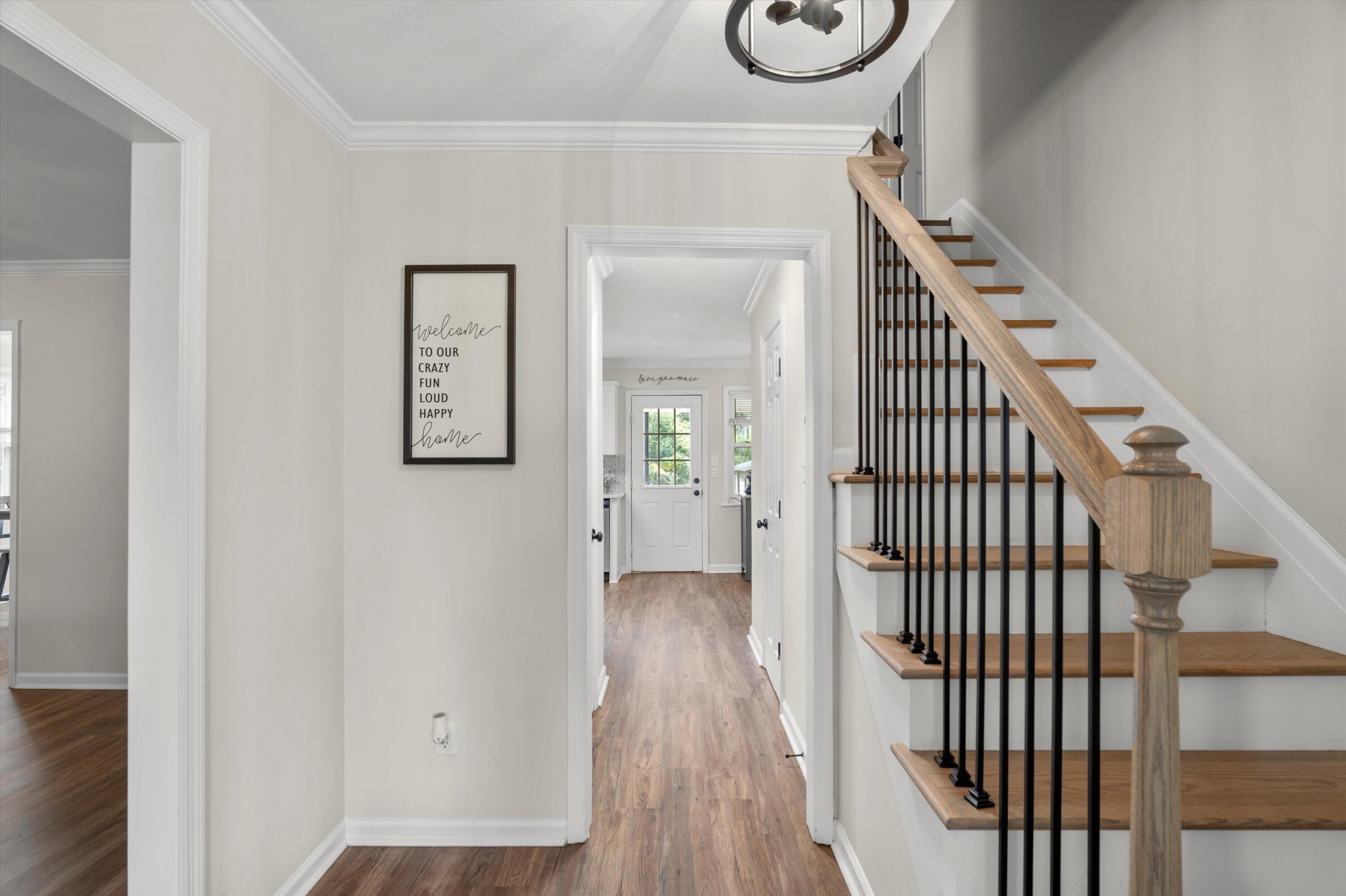 499 W Crystal Creek W Creek