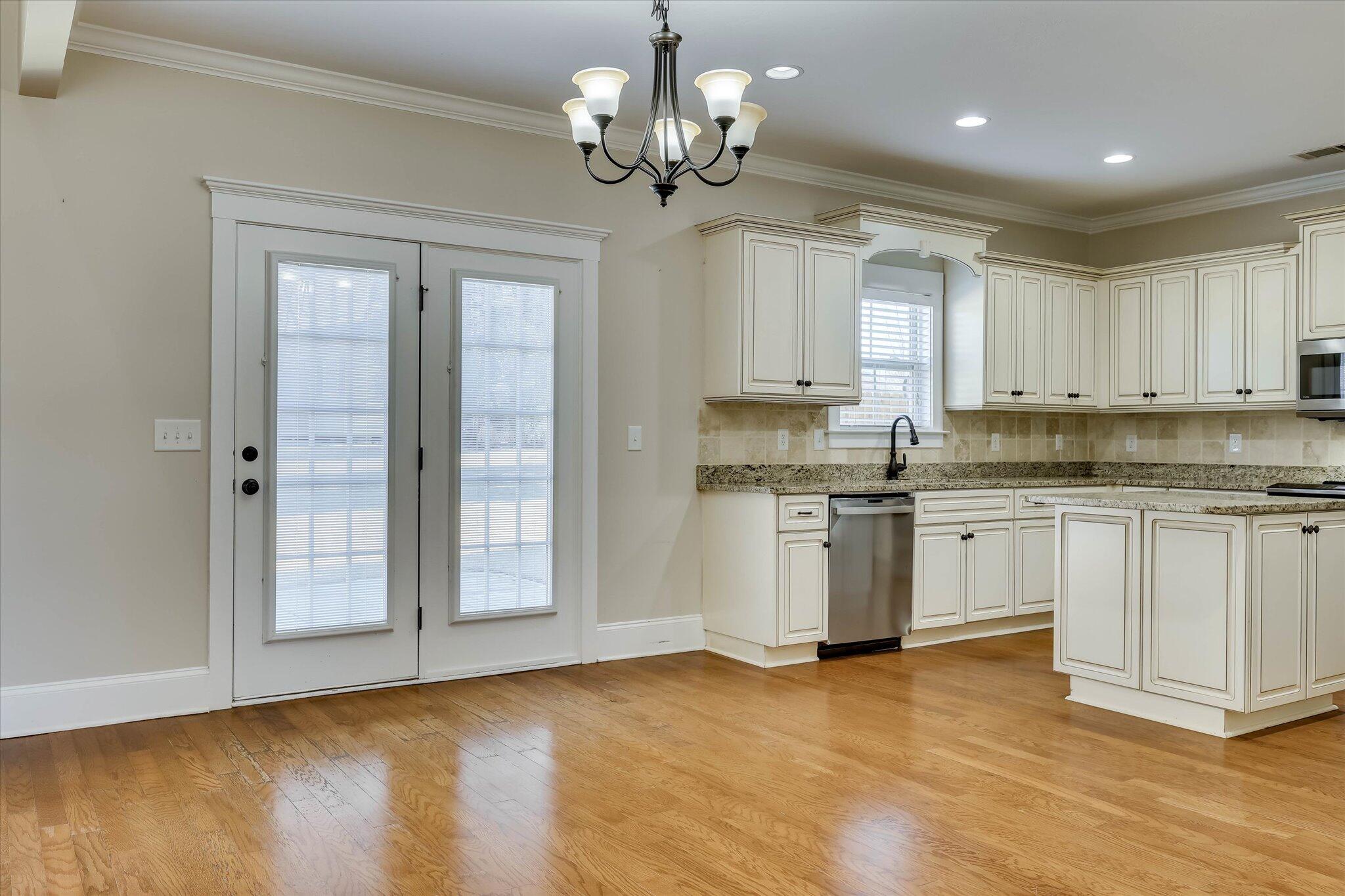 628 Burgamy Pass