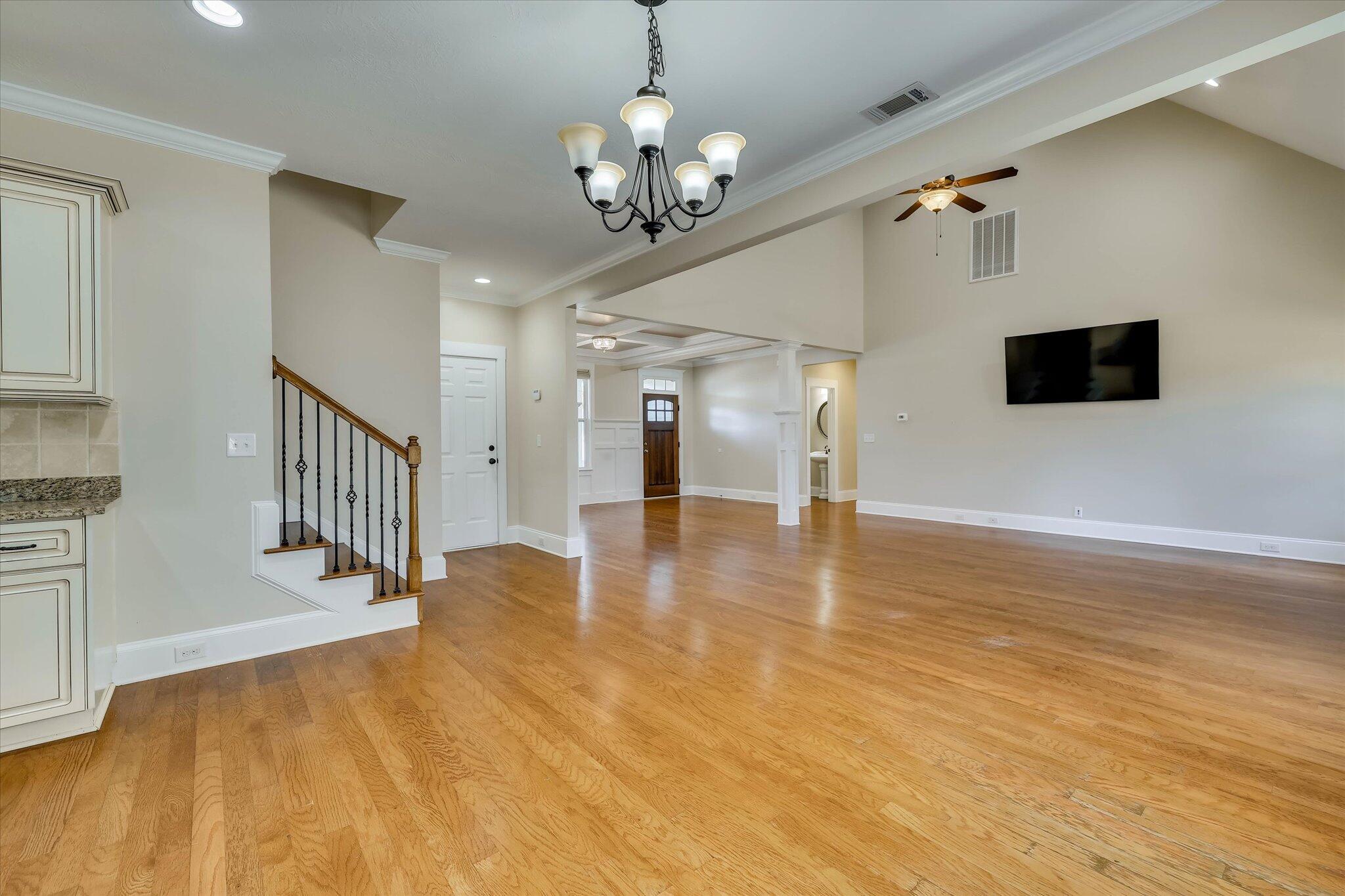 628 Burgamy Pass