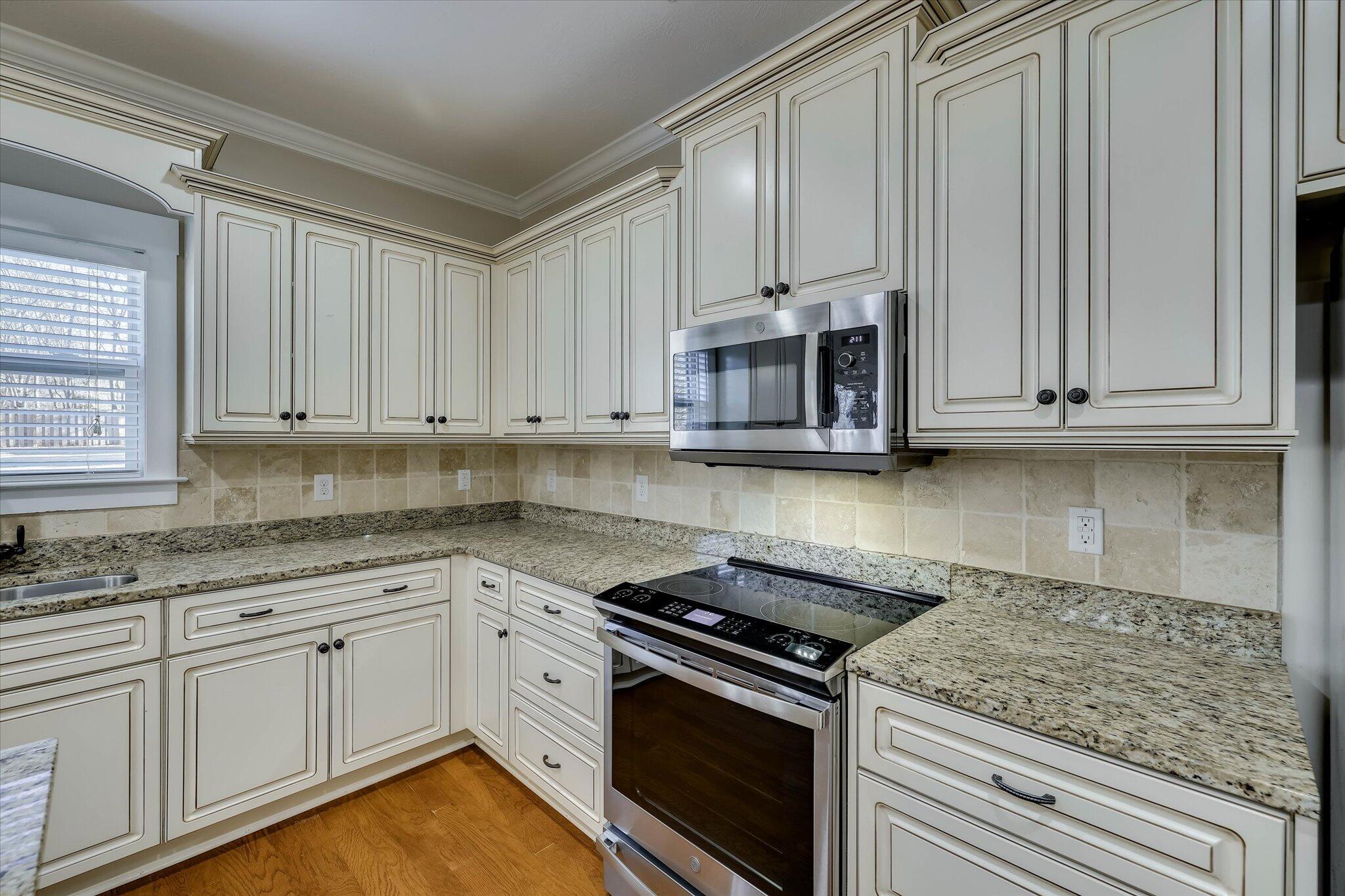 628 Burgamy Pass