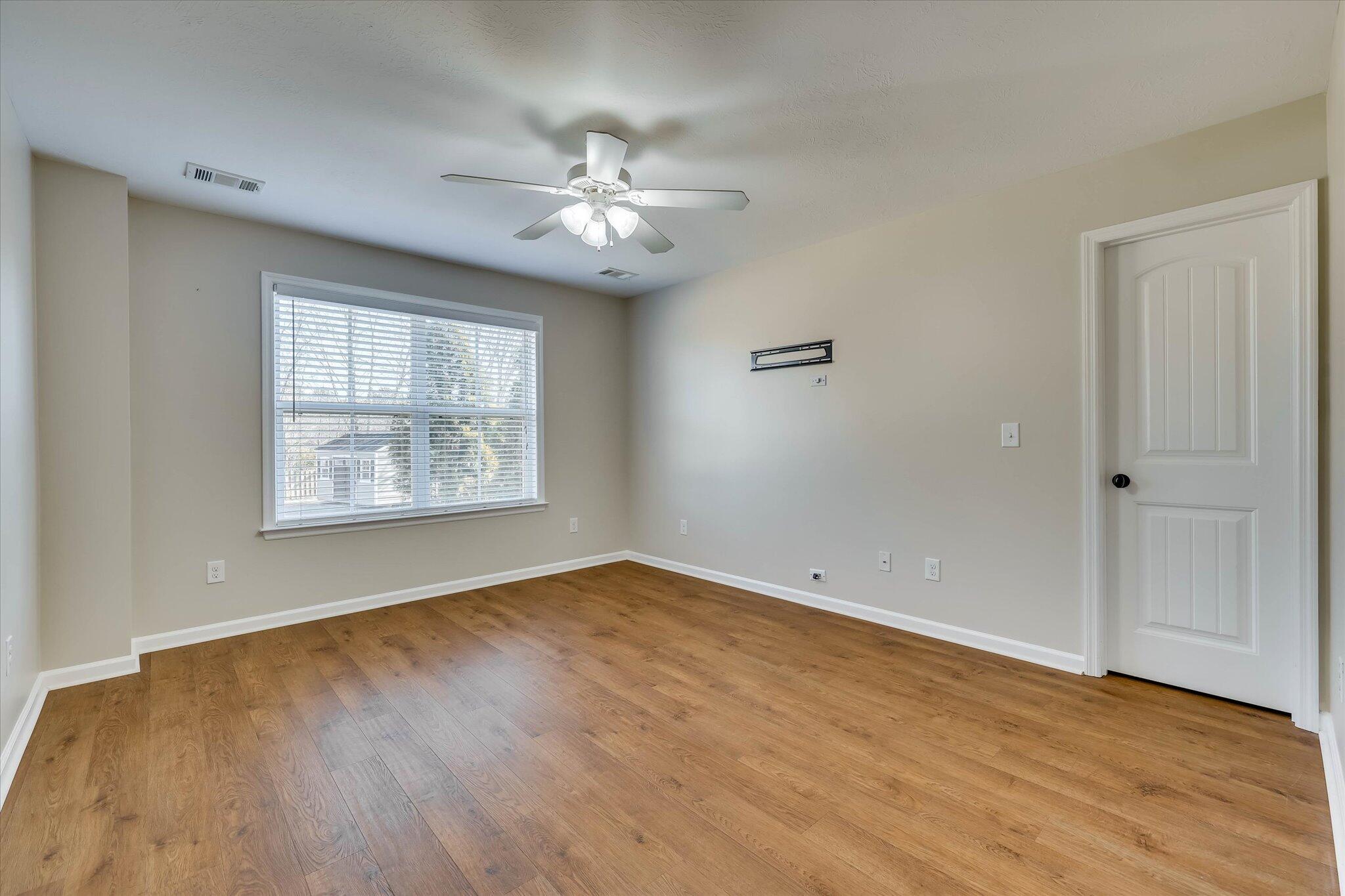 628 Burgamy Pass