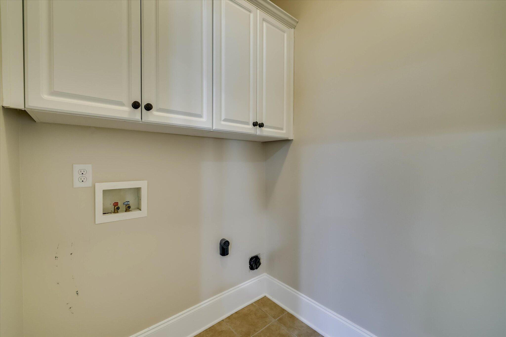 628 Burgamy Pass