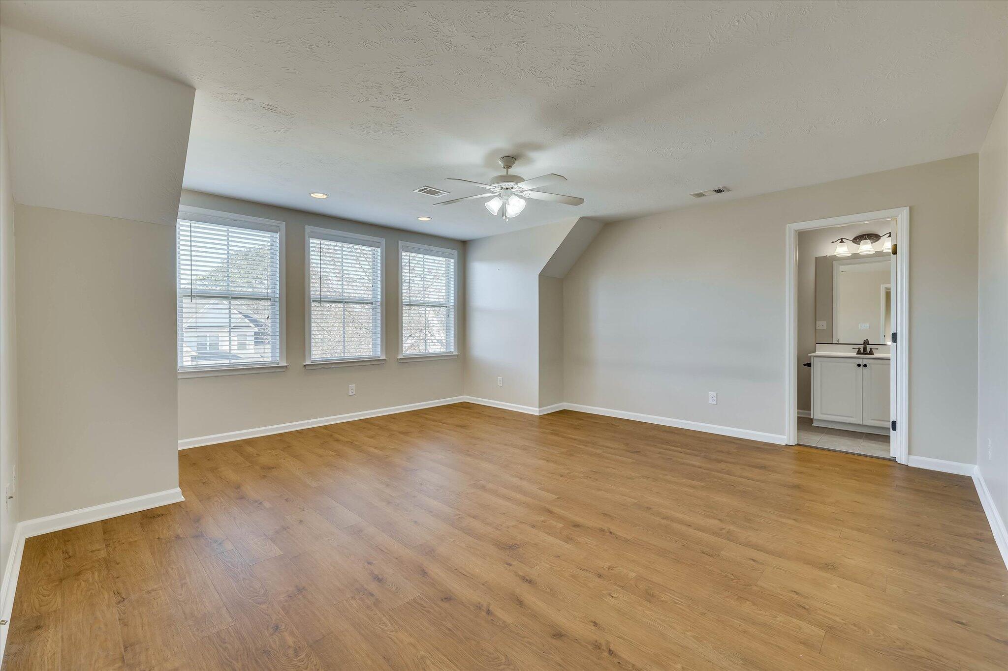 628 Burgamy Pass