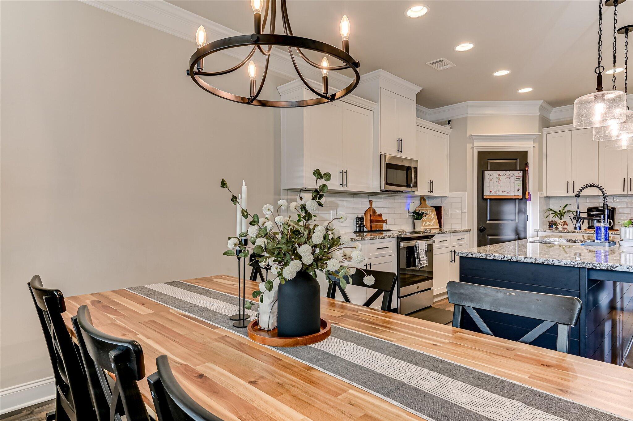 5124 Huntley Trail