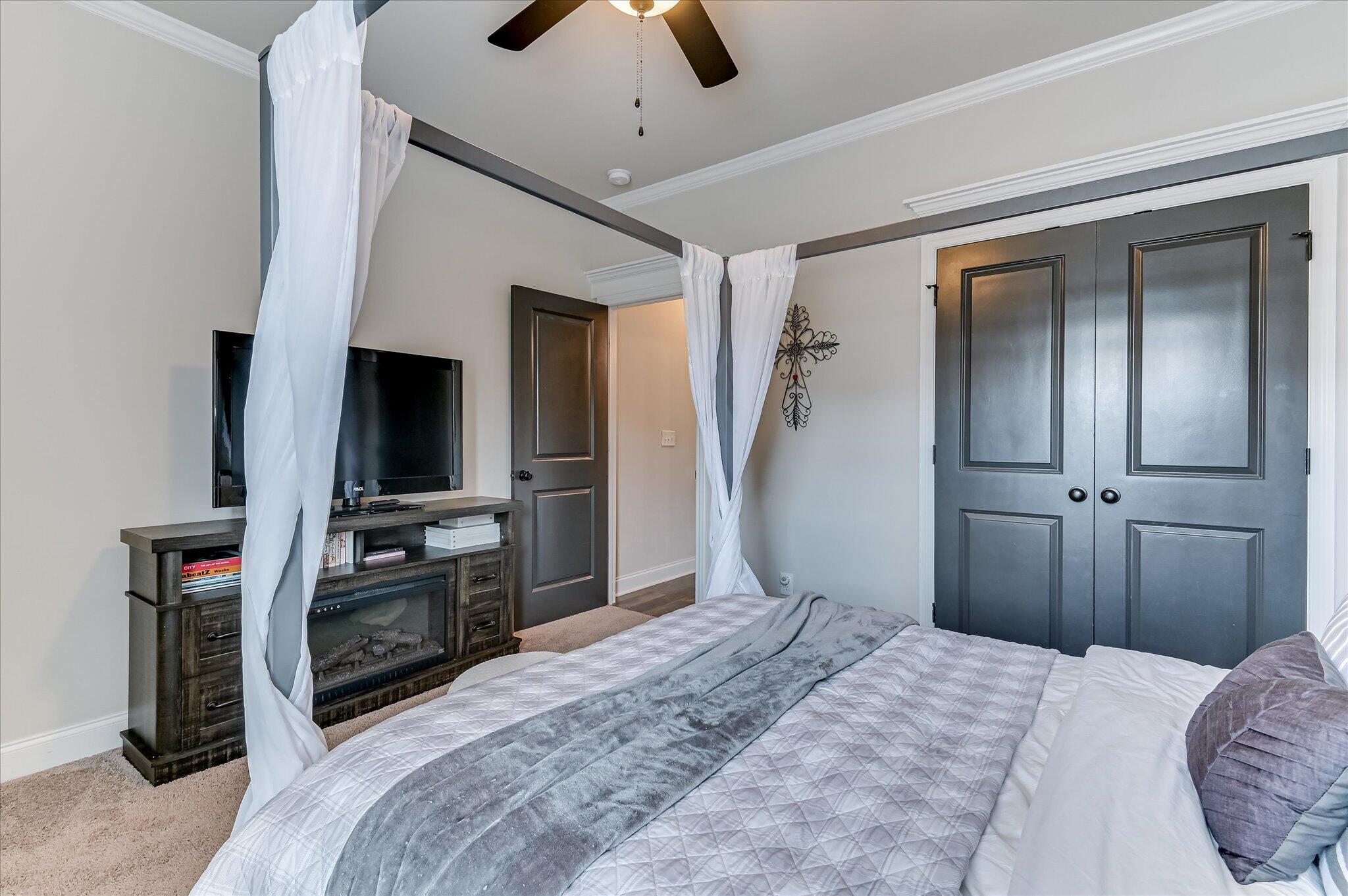 5124 Huntley Trail