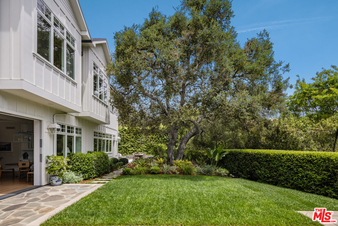 Sophisticated Coastal Design by Gray Malin