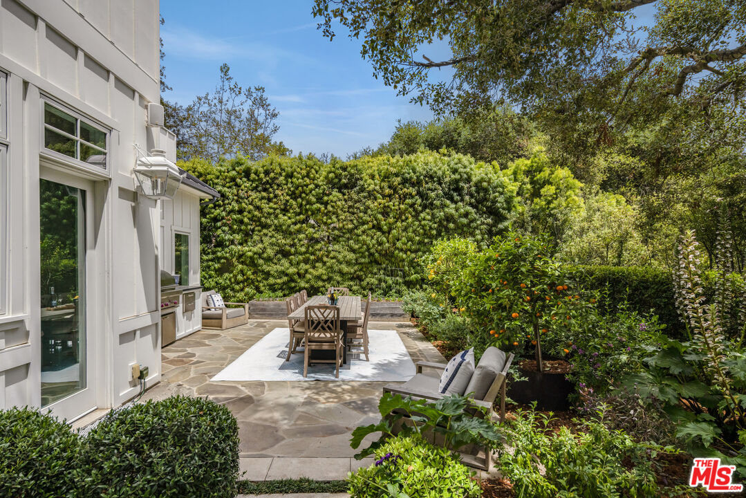 Sophisticated Coastal Design by Gray Malin