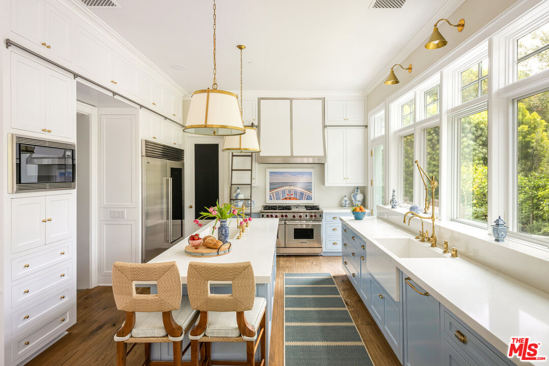 Sophisticated Coastal Design by Gray Malin