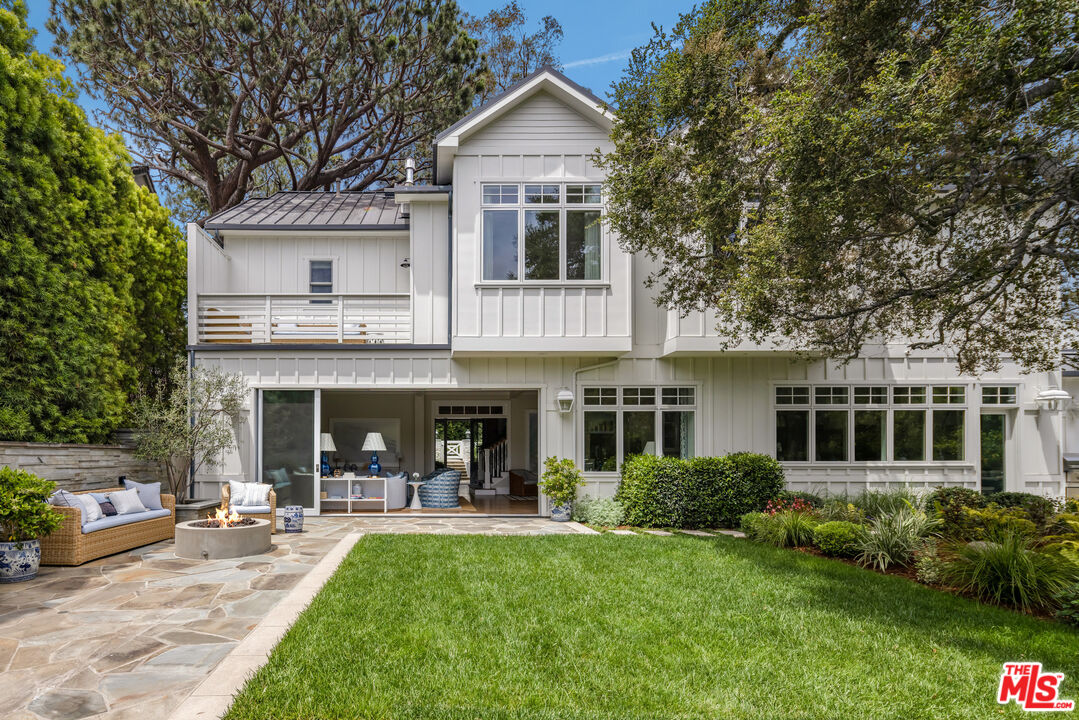 Sophisticated Coastal Design by Gray Malin
