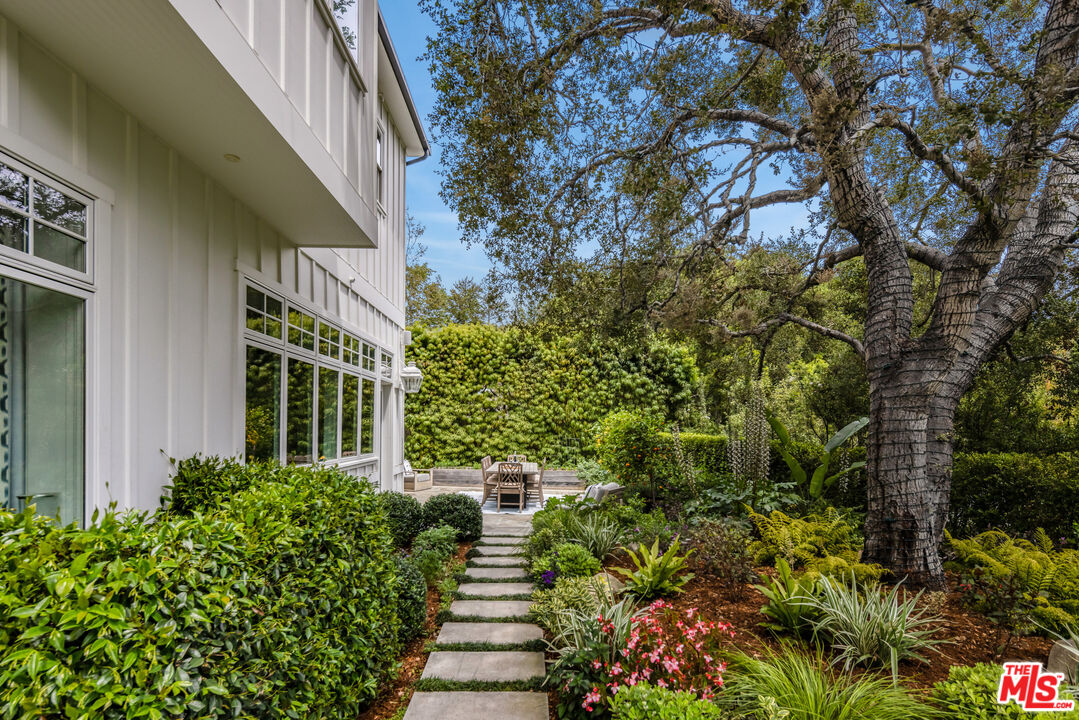 Sophisticated Coastal Design by Gray Malin