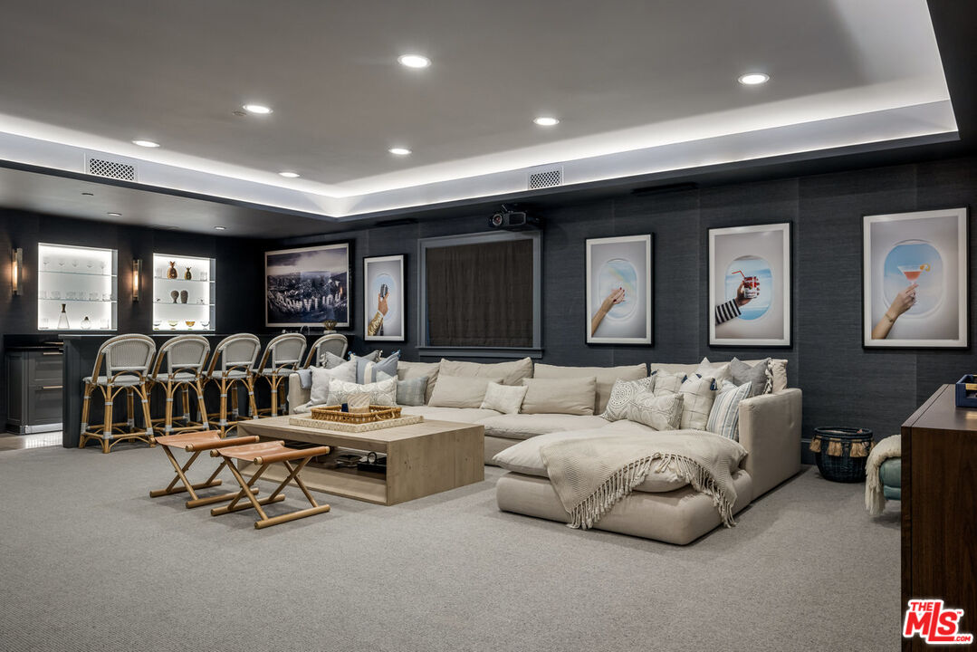 782 Ranch Ln