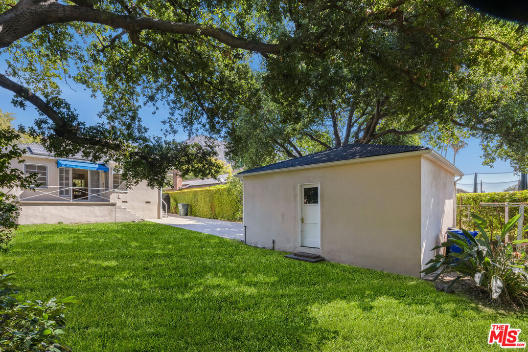 2426 New York Dr